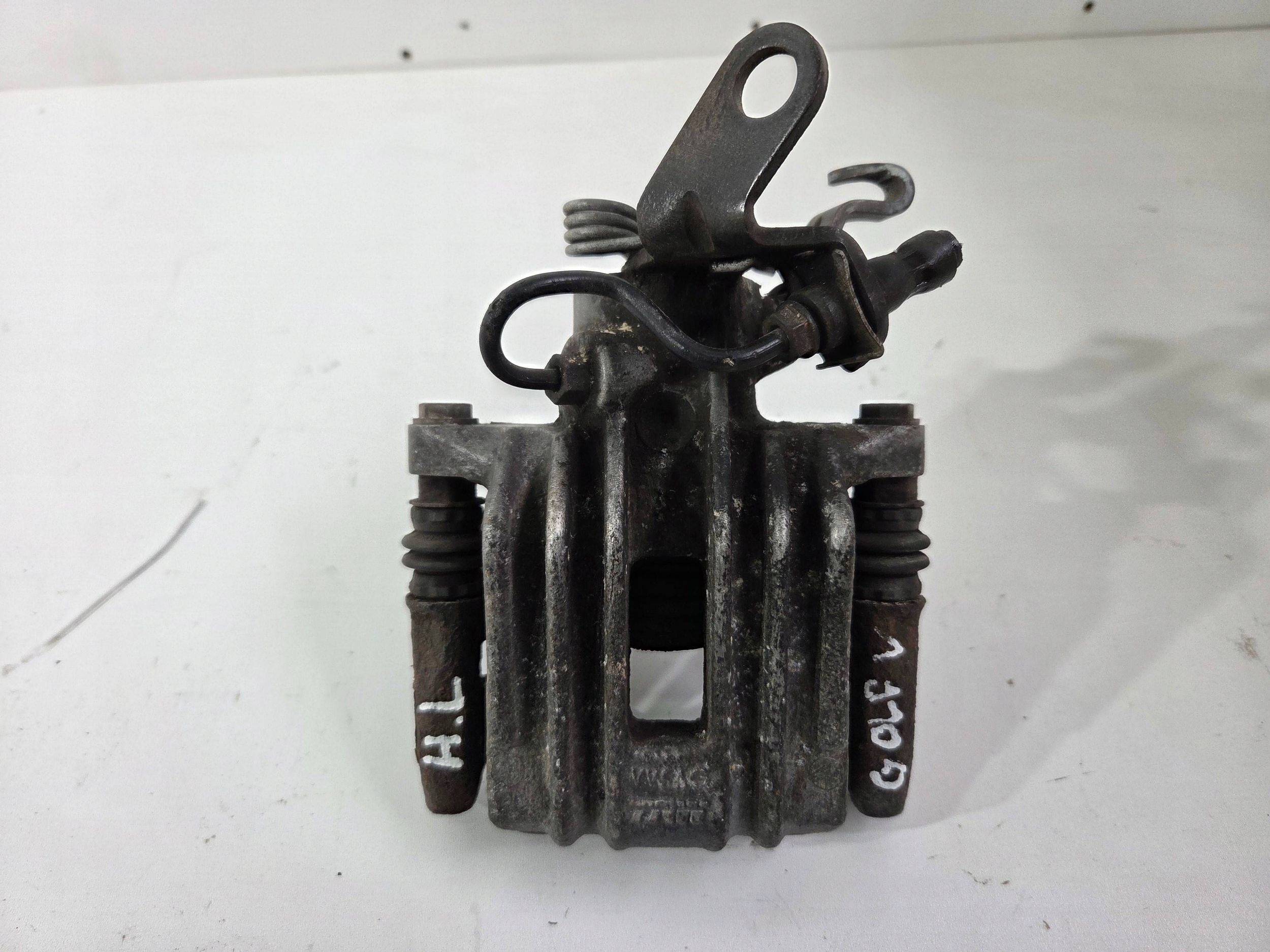Volkswagen Golf V caliper brake rear left 451DTRW (B838)