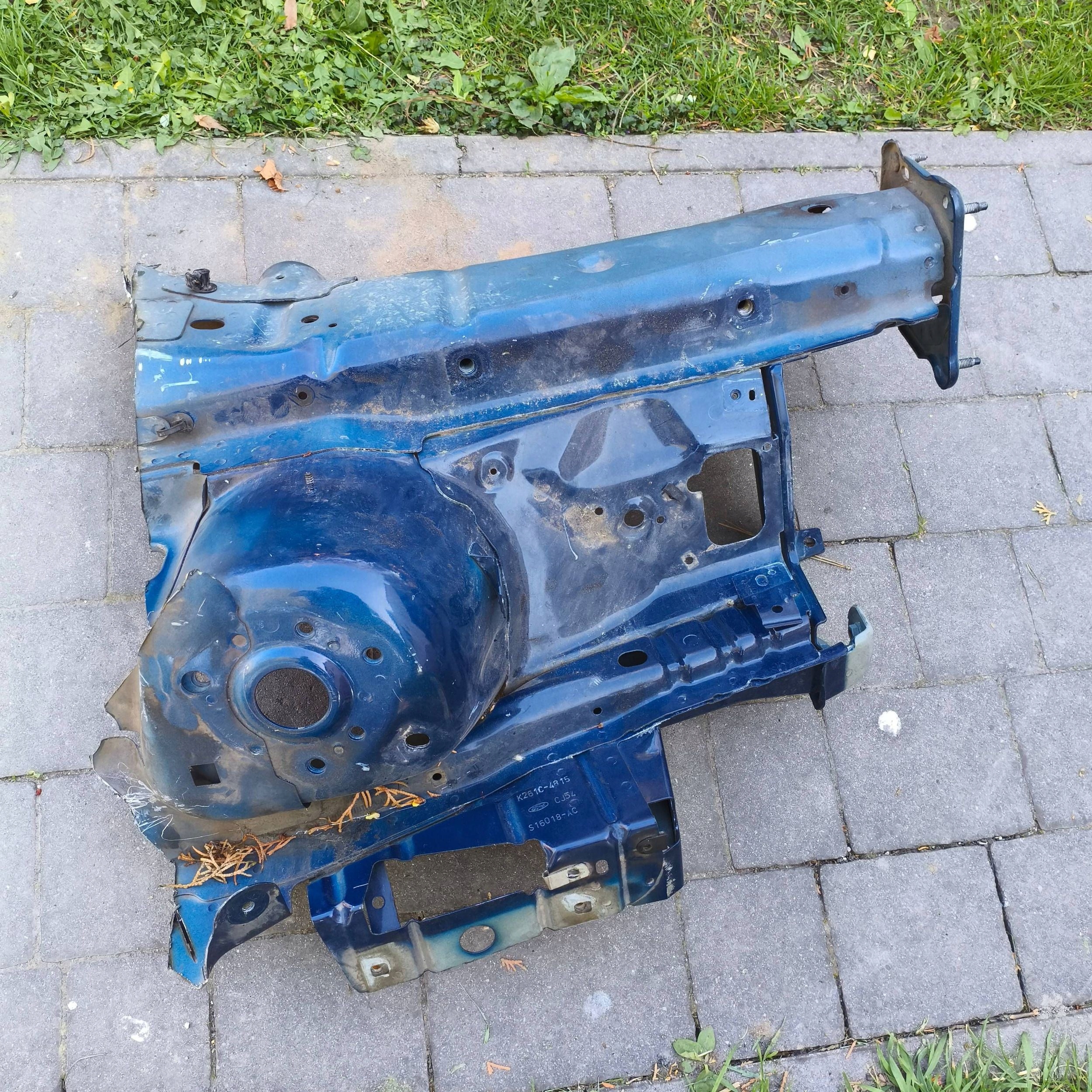 Ford Kuga MK2 II quarter front right