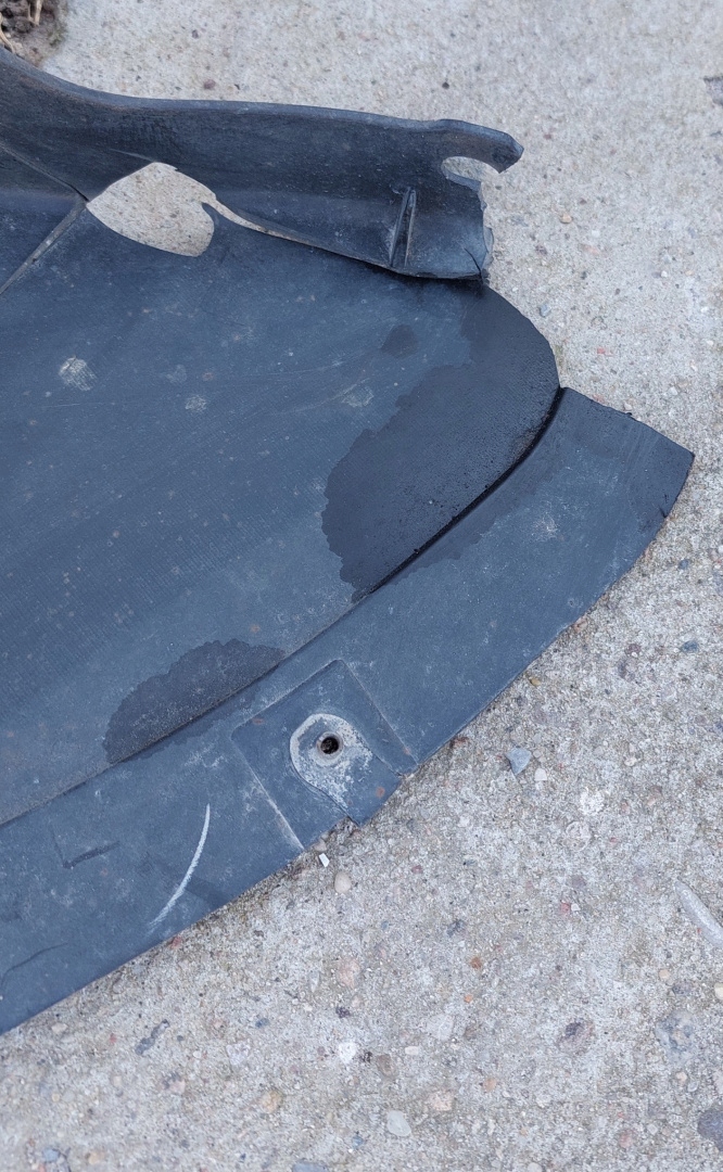 Osłona silnika spód komplet (uszkodzona) Chrysler Numer katalogowy części 57010303AC 68083326AC