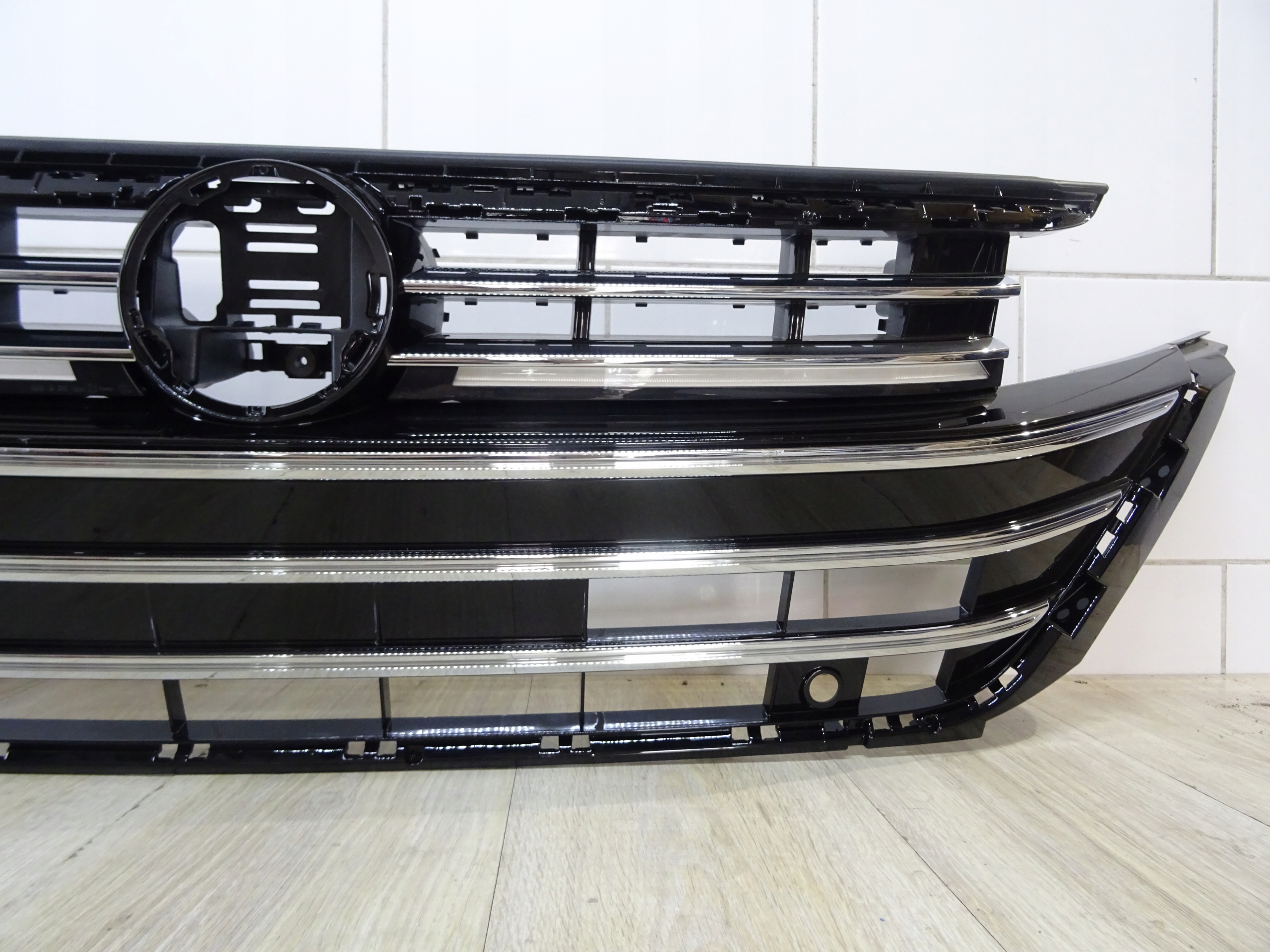 VW ARTEON 2020-2023 LIFT LED ATRAPA PRZÓD Numer katalogowy części 3G8853655E