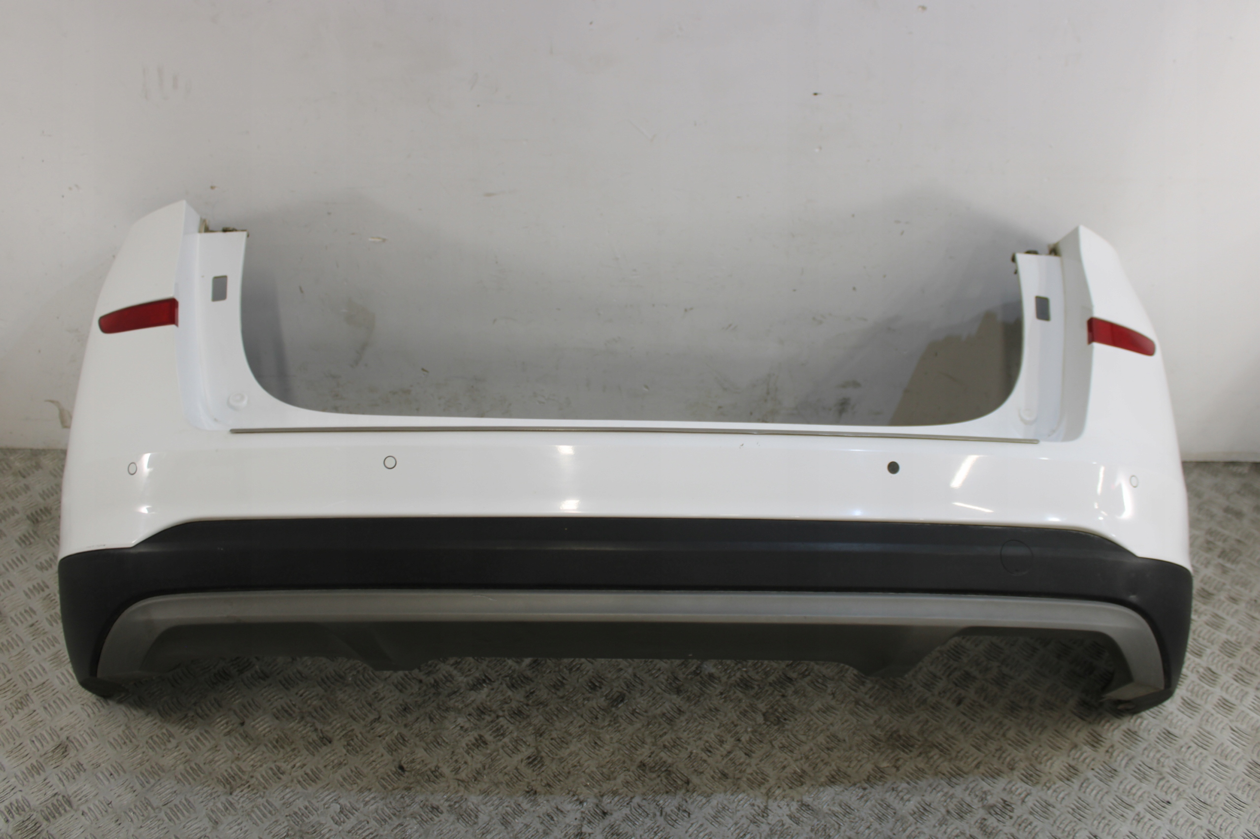 ZDERZAK TYŁ TYLNY 4X PDC HYUNDAI TUCSON III 3 LIFT