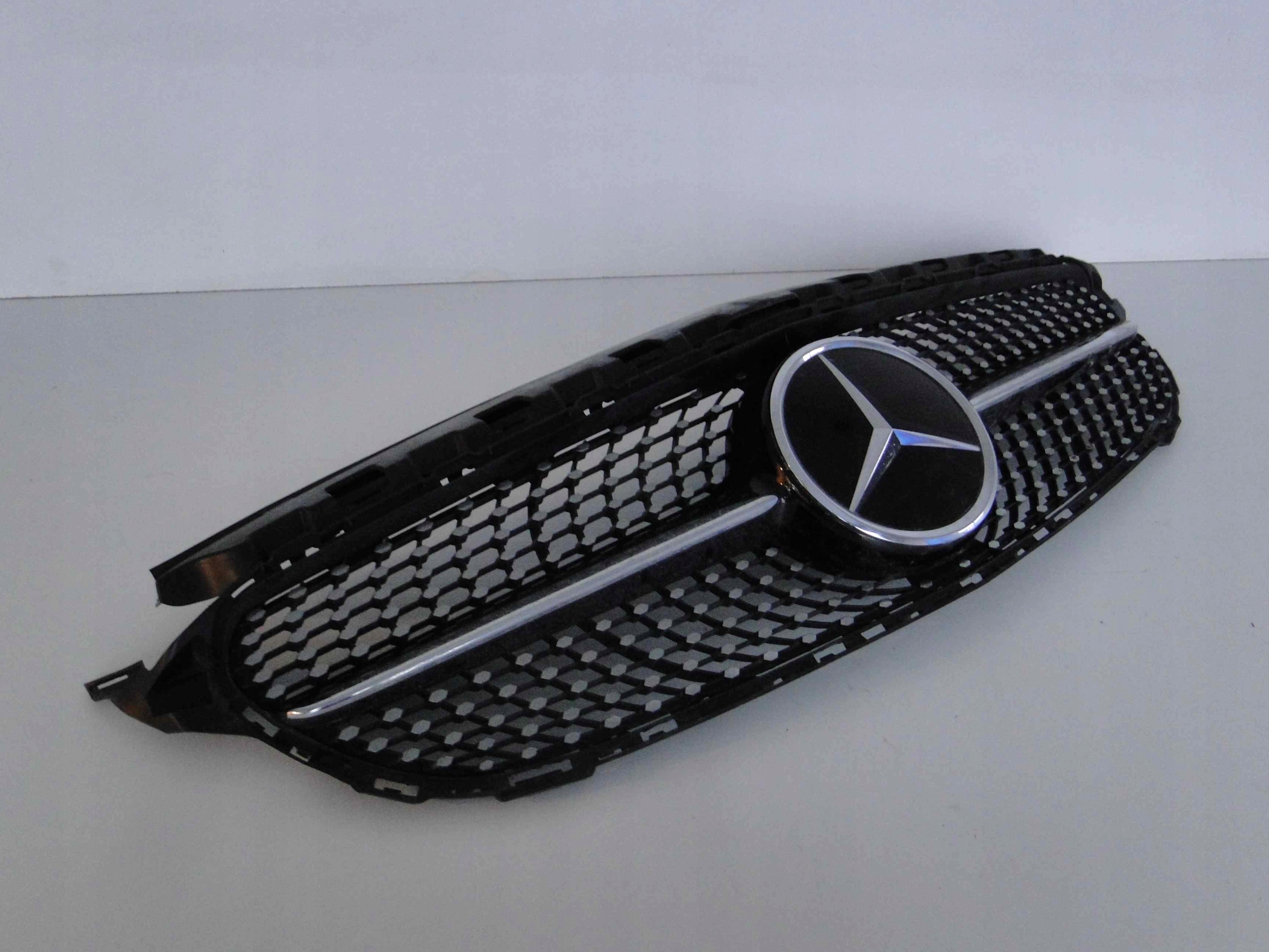 MERCEDES C W205 205 GRILL ATRAPA AMG DIAMENT RADAR Numer katalogowy części A2058881260