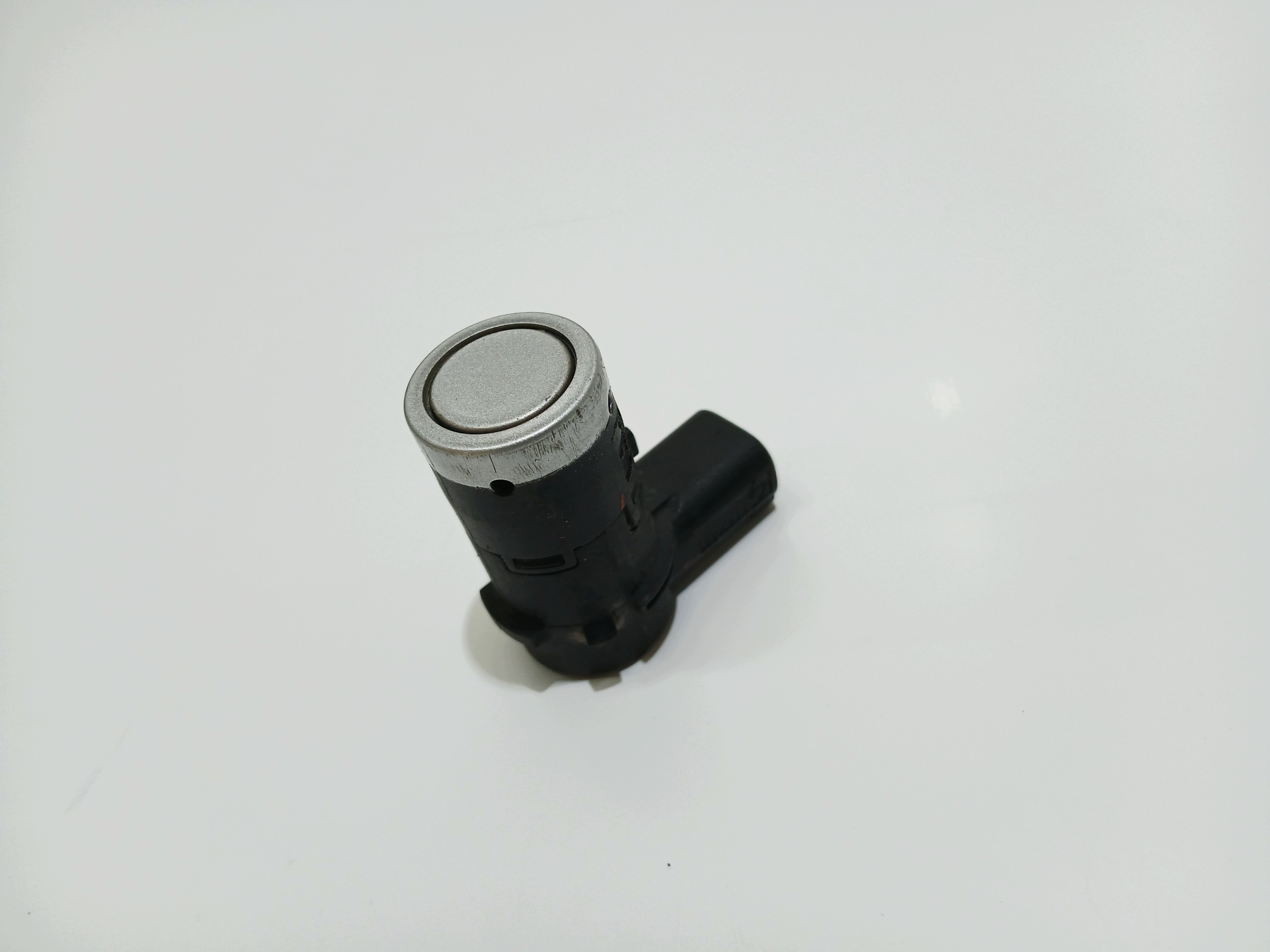Sensor PDC Parken 354 BMW E60 heck 6989075
