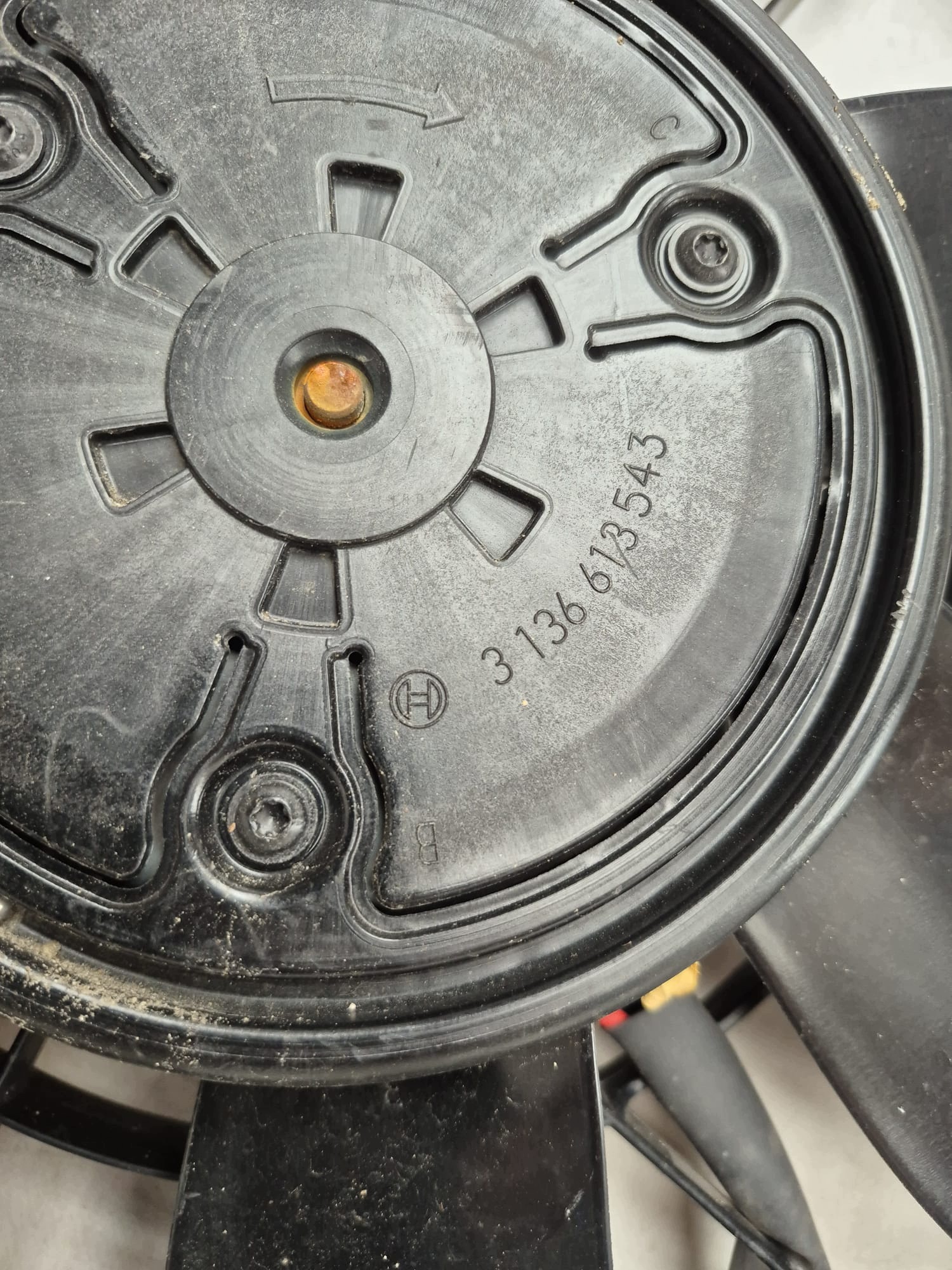 MERCEDES ventilátor chladiče obal 3135104282
