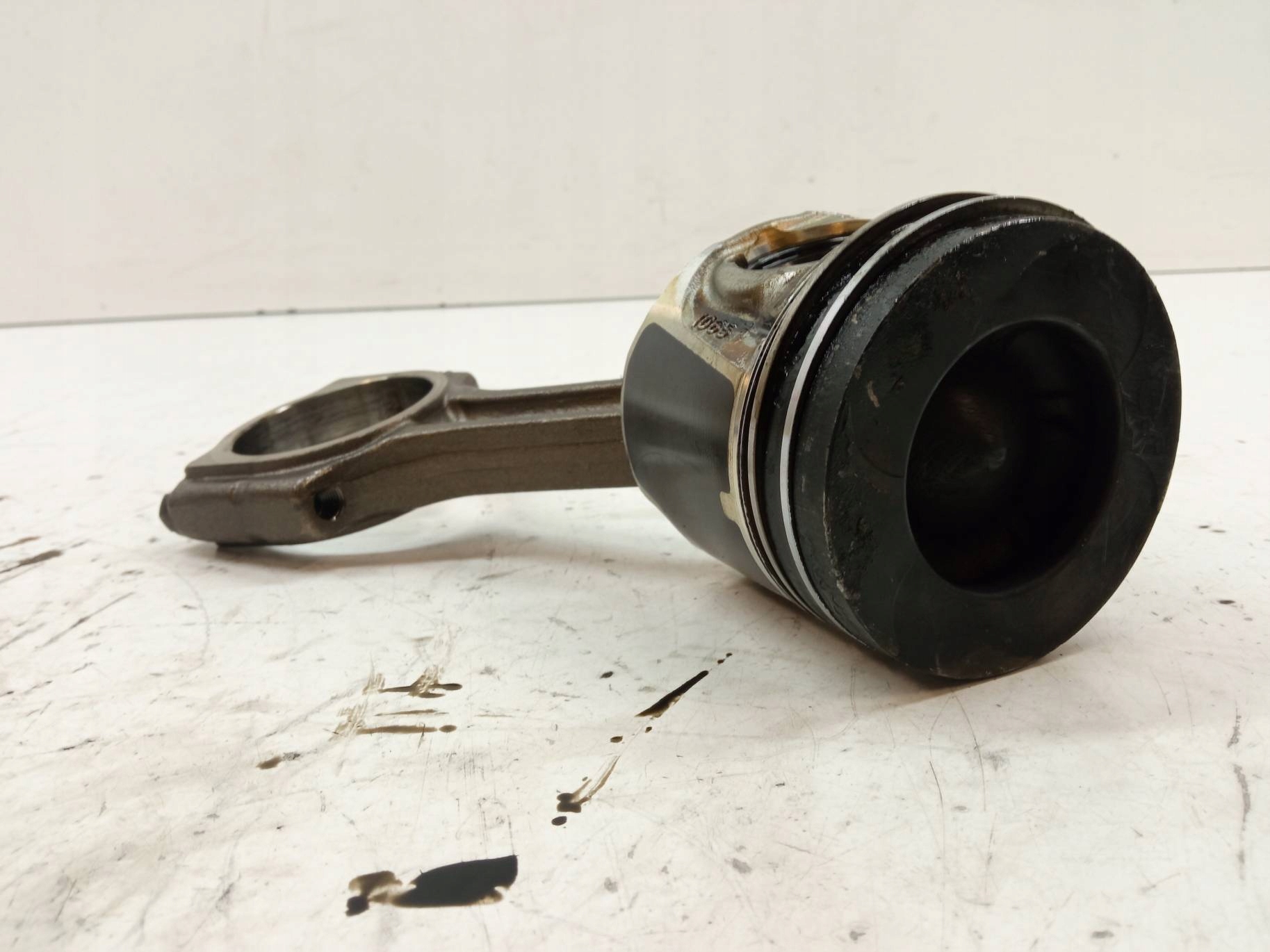 piston connecting rod 2.0 DCI Renault Laguna III (2007- )