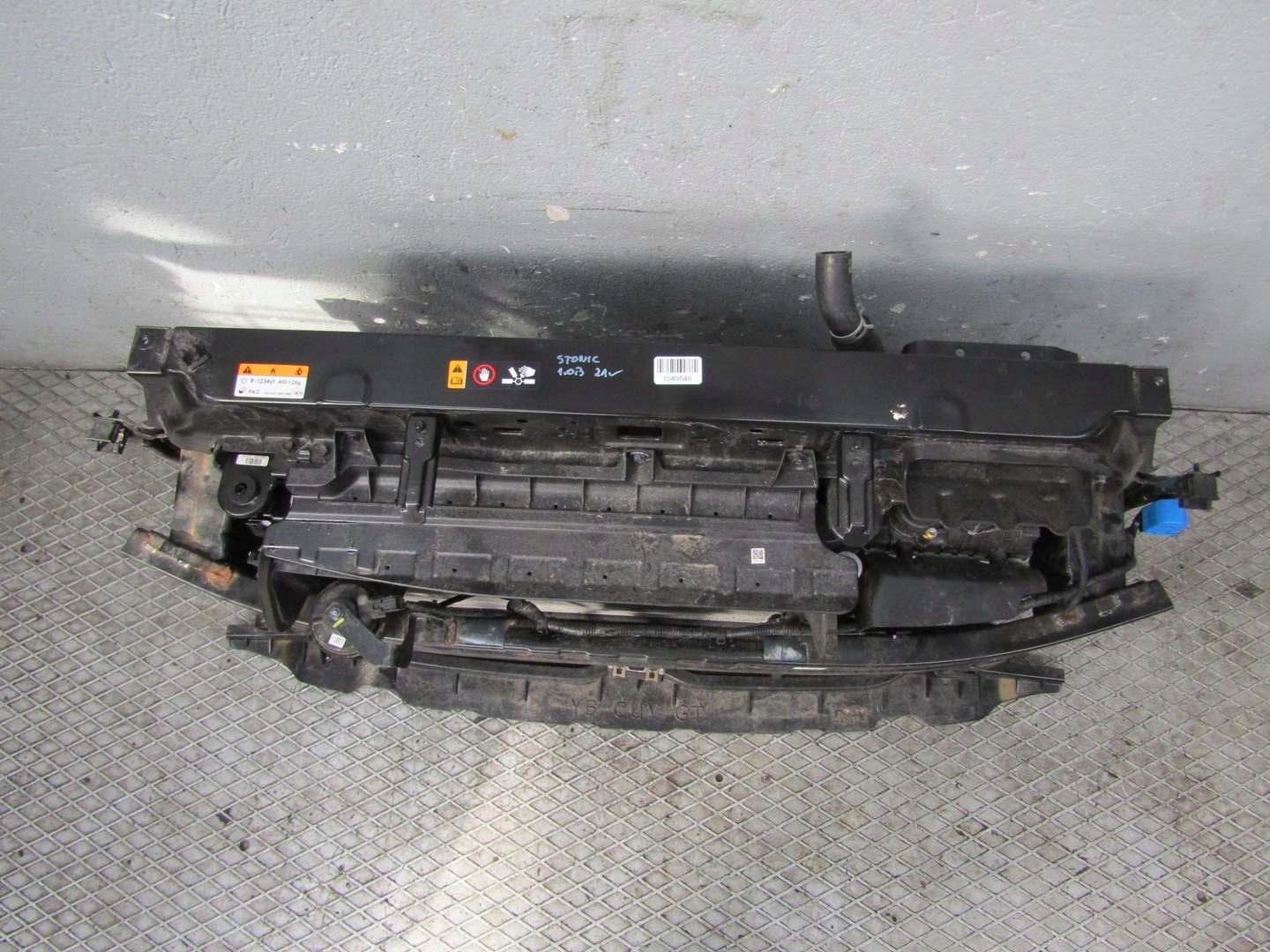 STONIC LIFT 1.0 T-GDI 21R PAS PRZEDNI RADAR CHŁODNICE WODY KLIMATYZACJI Strona zabudowy przód