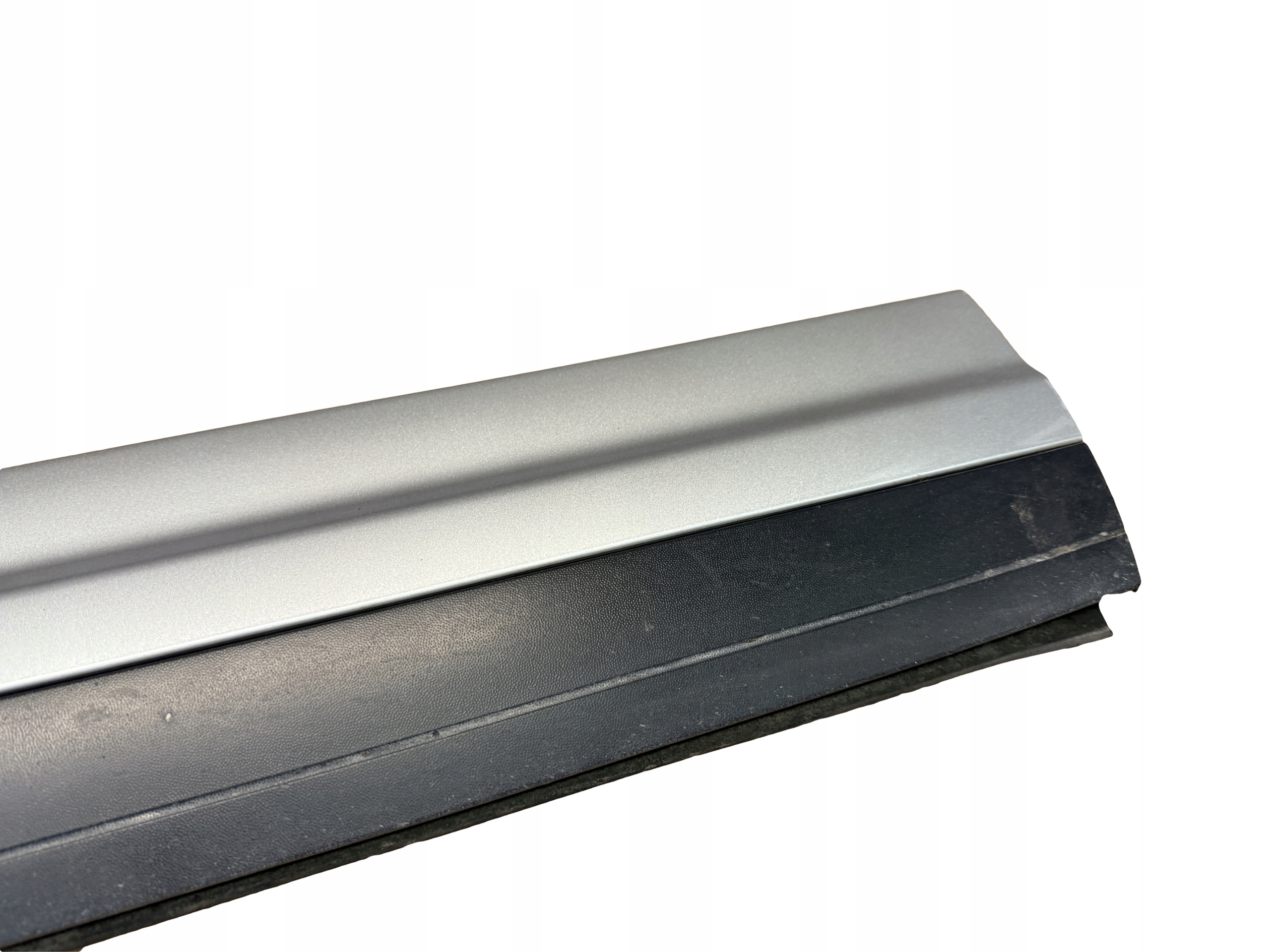 PORSCHE CAYENNE II 7P5 moulding cap door right front 7P5837788S