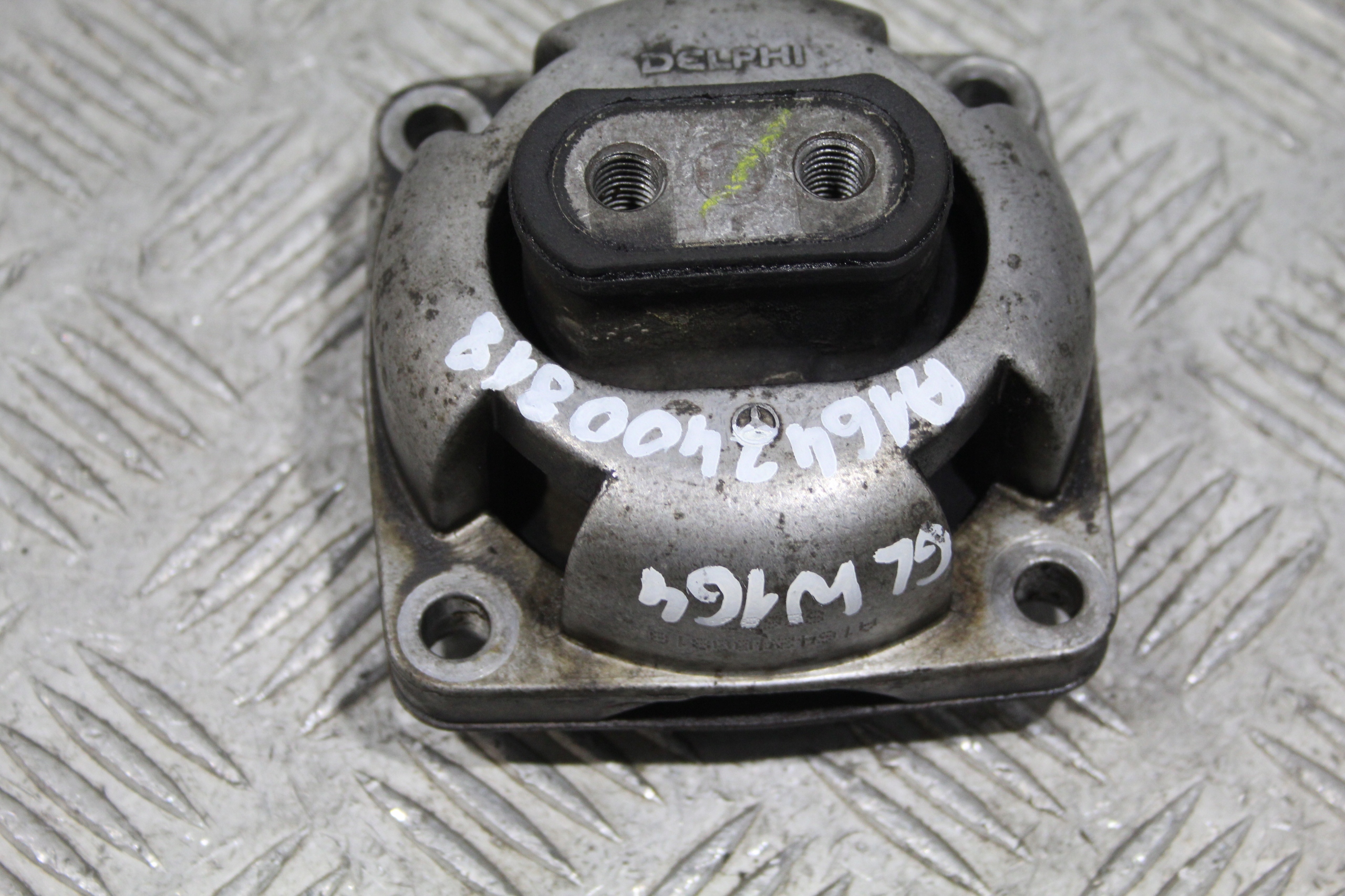 holder engine mount GL W164 X164 A1642400818