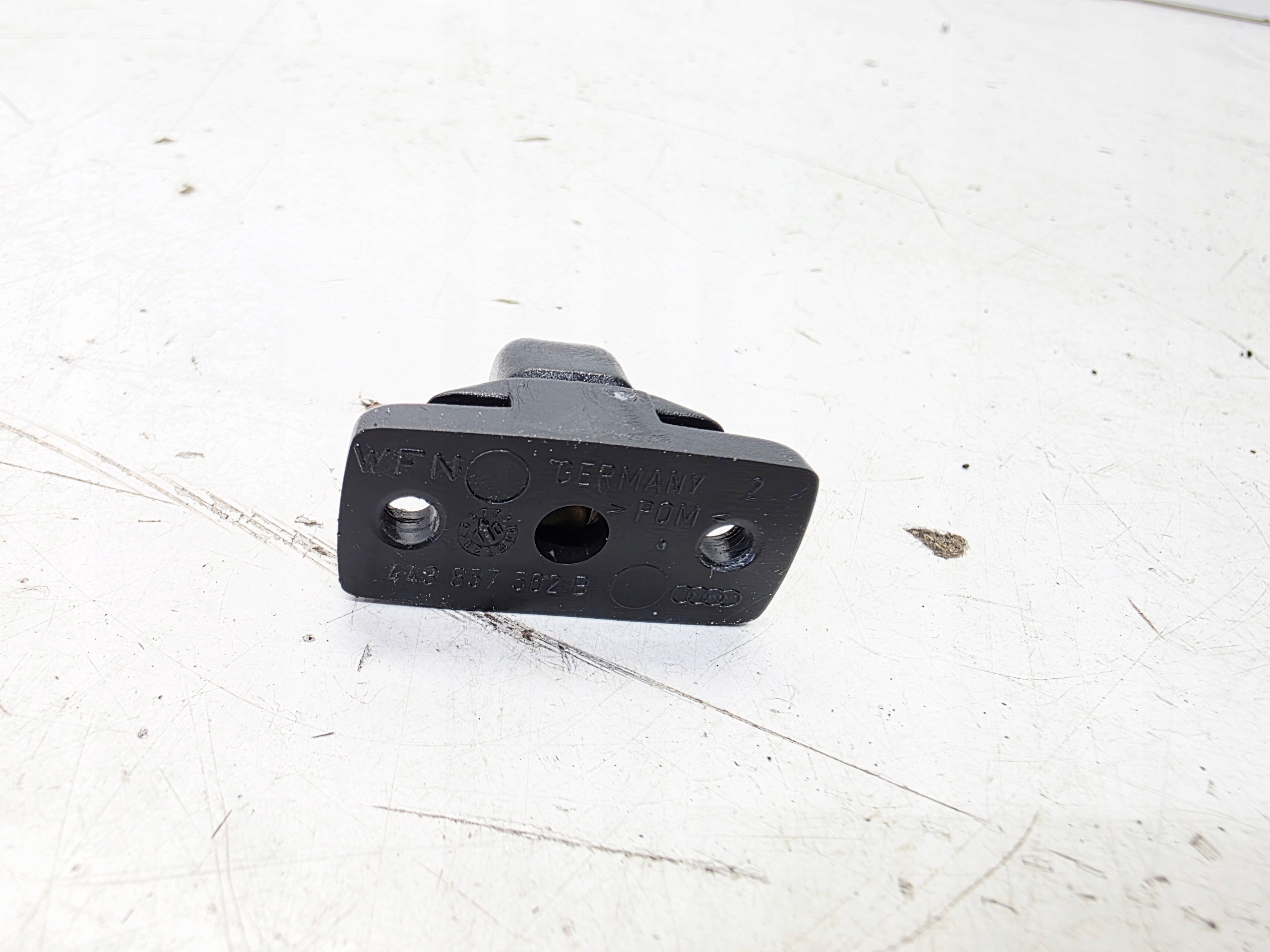 bracket HACZYK covers sun visor AUDI A3 8P CABRIO 443857562B