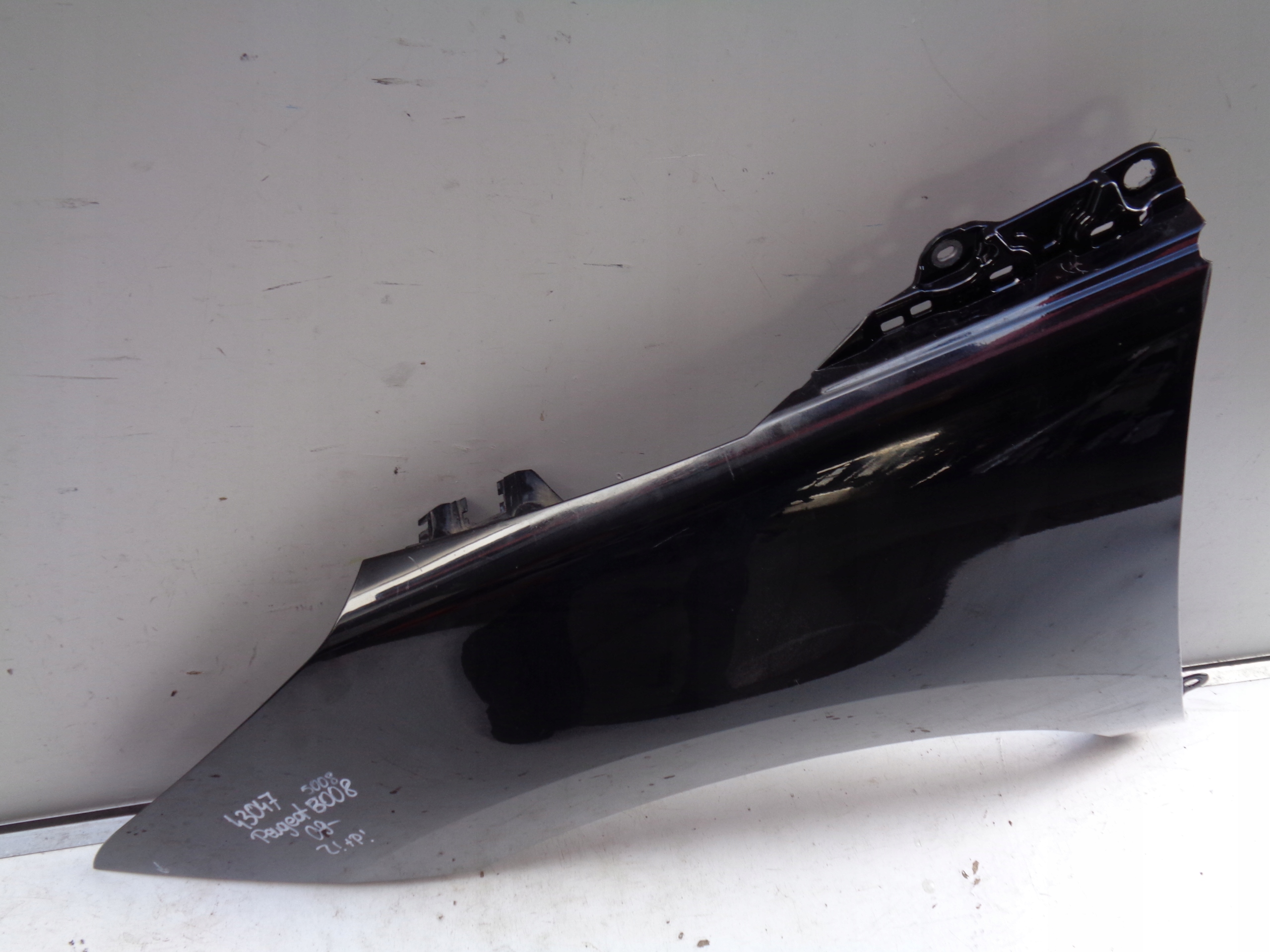 fender left front PEUGEOT 5008 09- NR 43047
