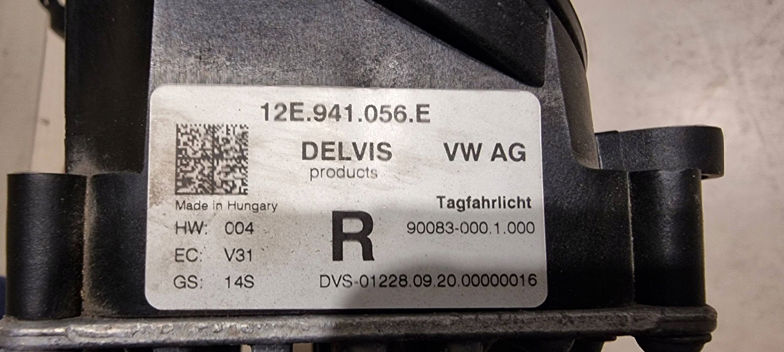 ГАЛОГЕН led правый vw 12E