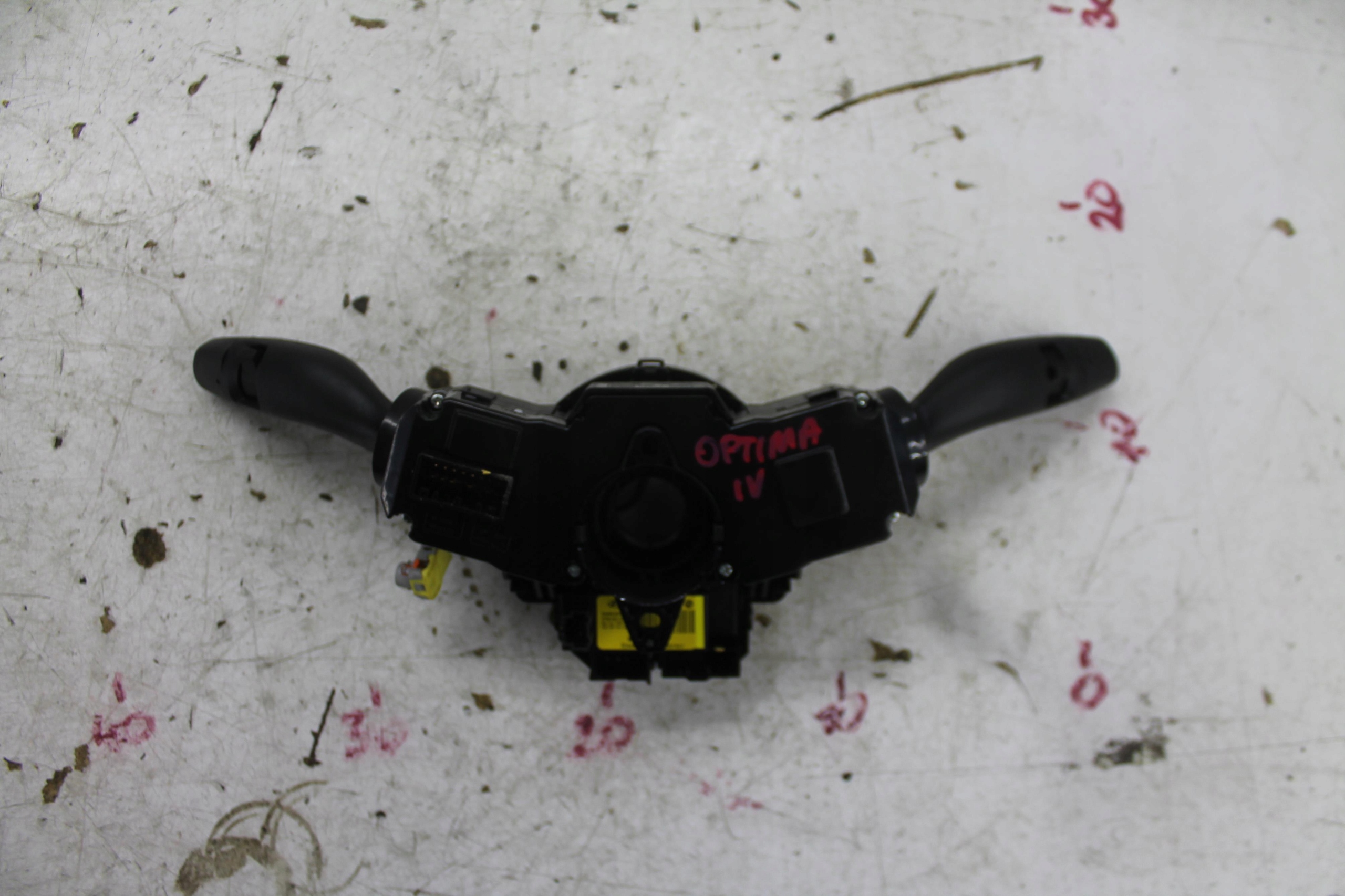 steering wheel levers and controls MANETKA ring KIA OPTIMA IV 15-20