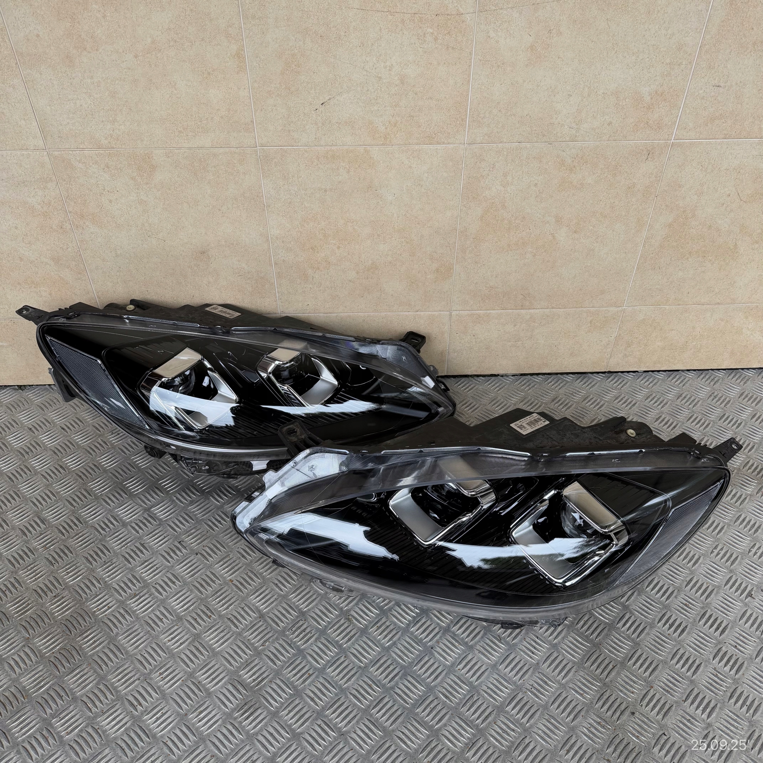 light left right lights front KOMPLET FORD KUGA III MK3 FULL LED ST-LINE