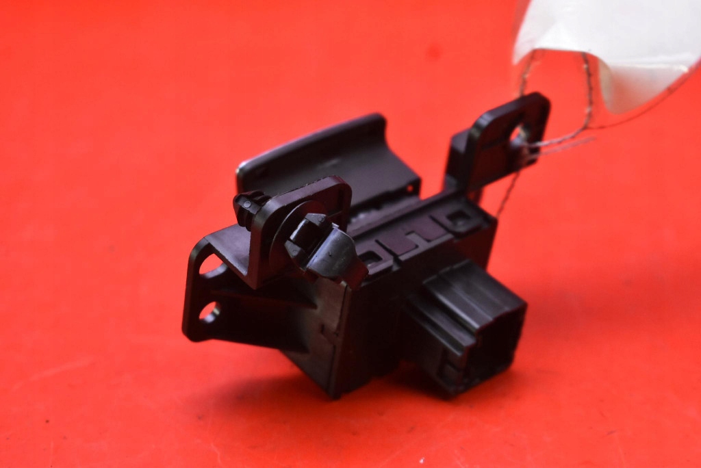páčka tlačítko elektrická brzda 68141759AA JEEP CHEROKEE 5 V KL 13-17