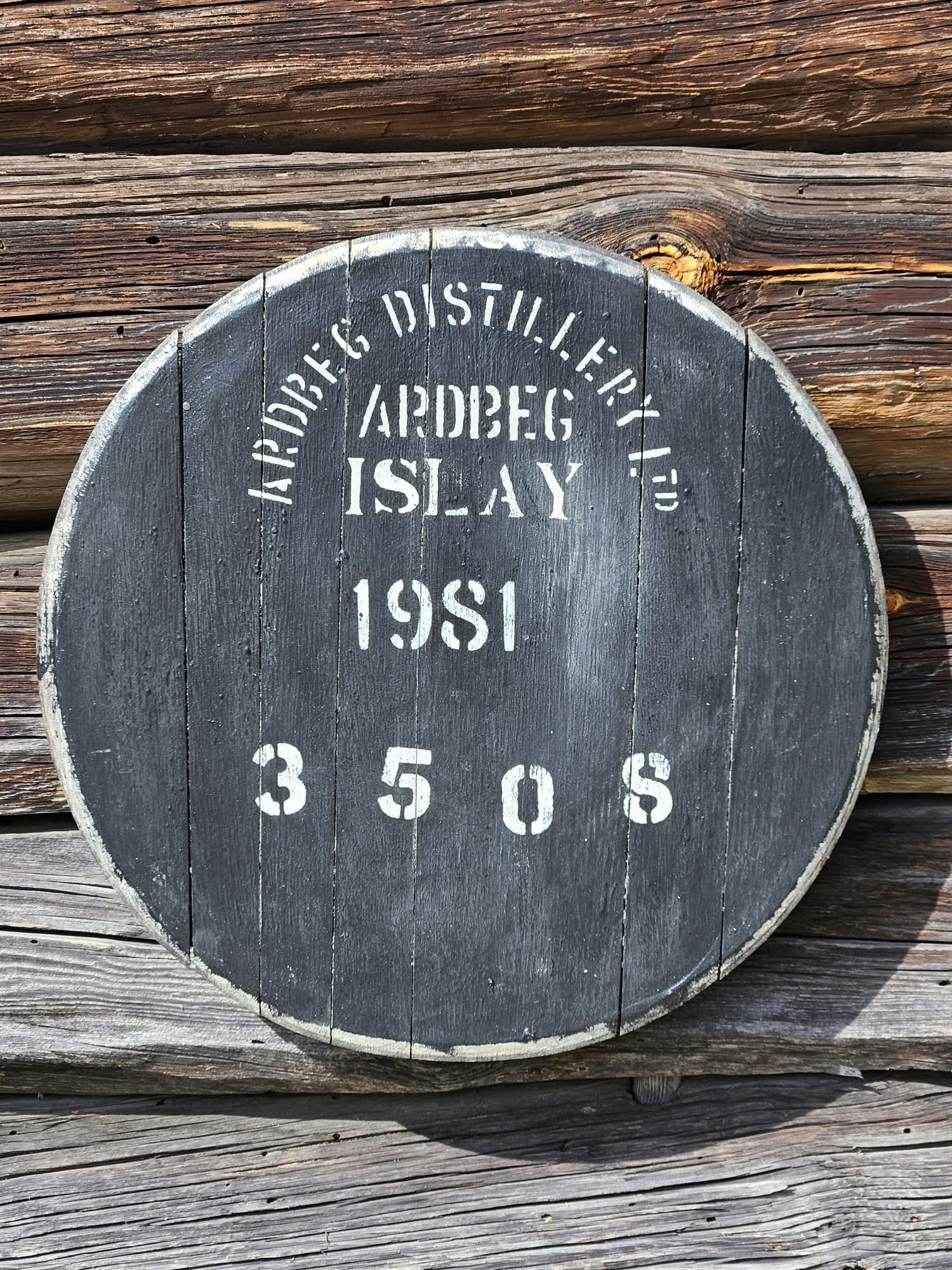 Dekiel z sudu na skotskou whisky Ardbeg 1981 Černý