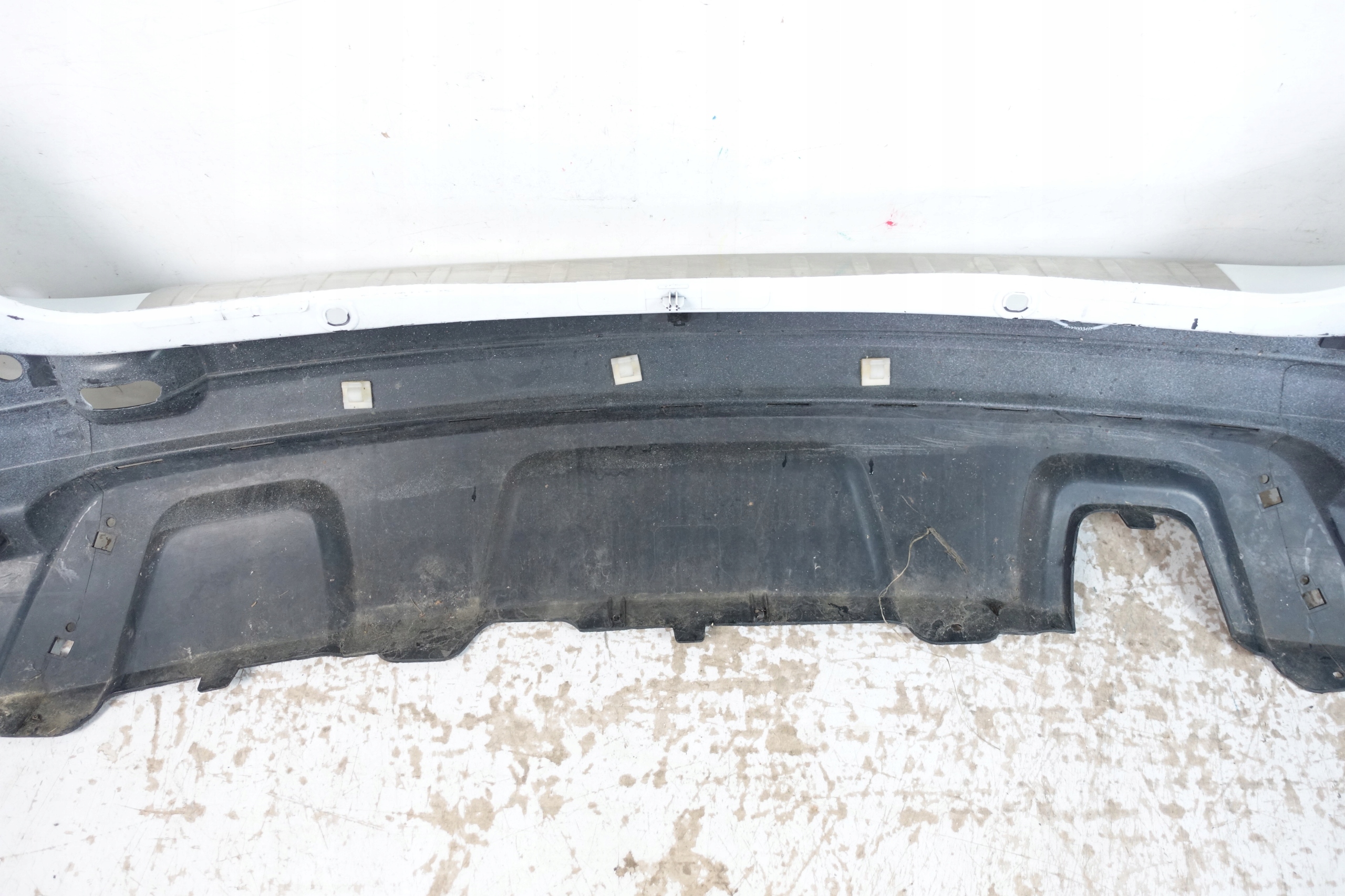DACIA DUSTER e 2010- Paraurti posteriore posteriore 850220033R