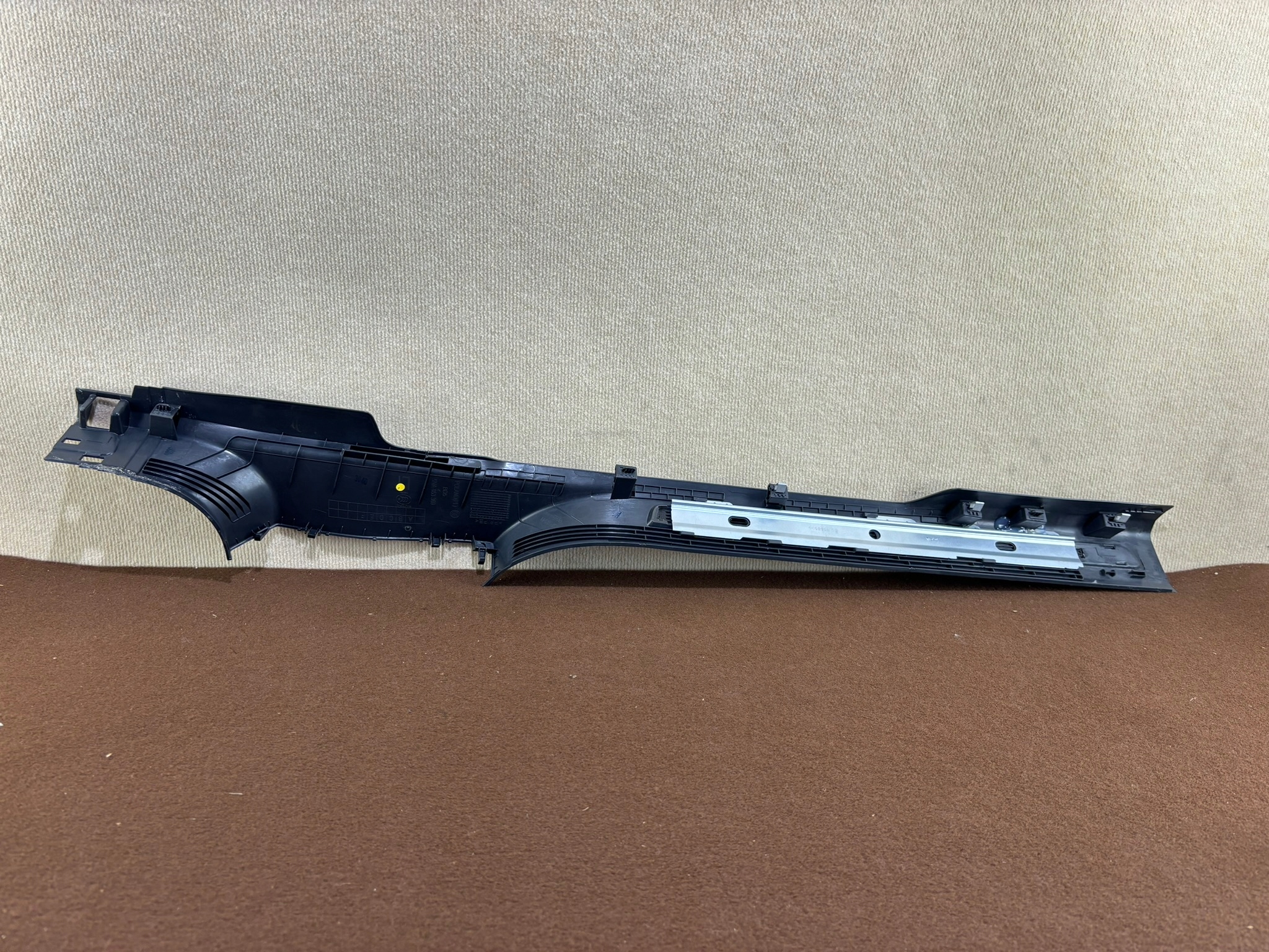 VW TIGUAN 2 II OFFROAD left moulding threshold cap 5NA853369 K94/209