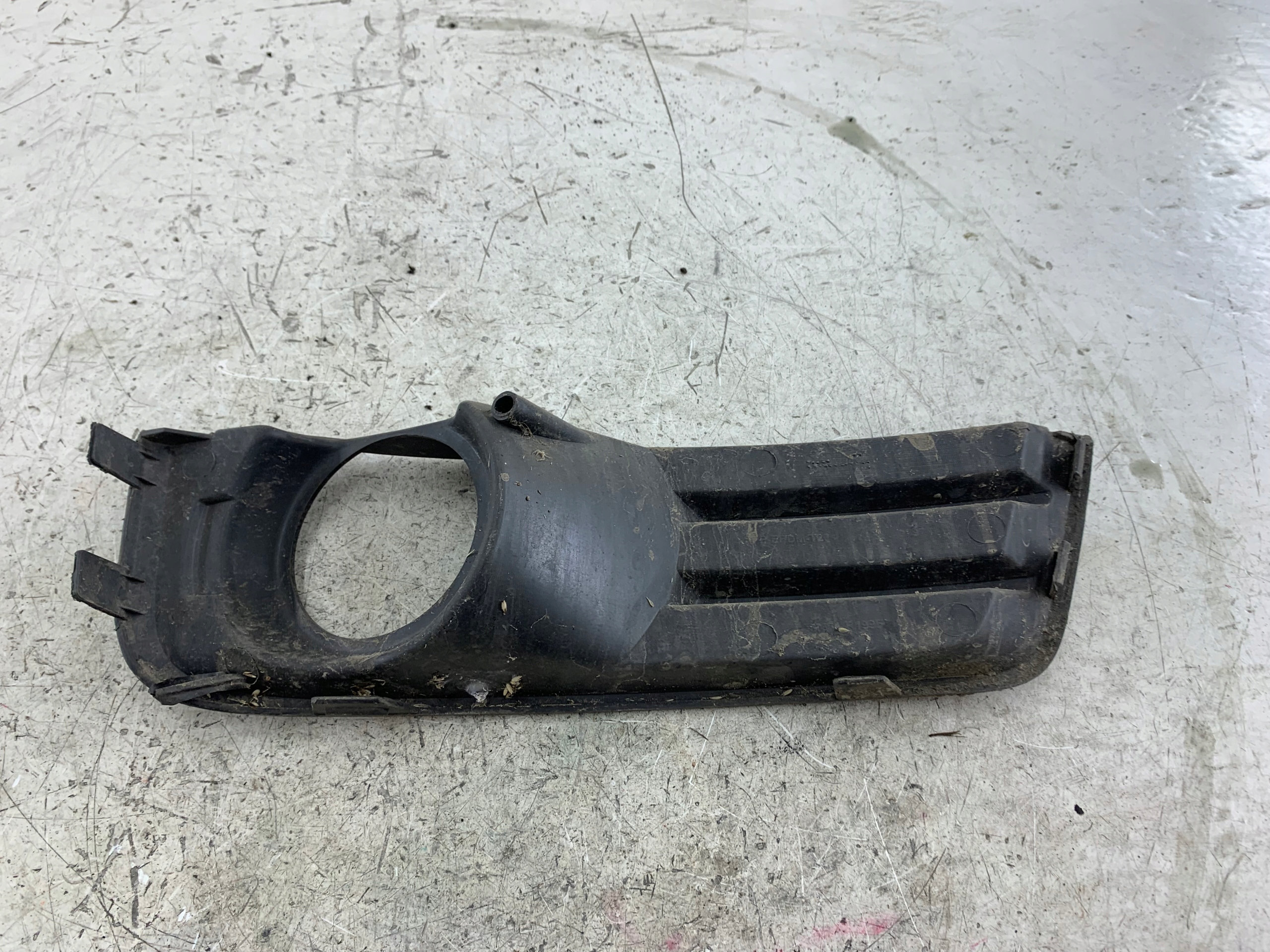 FORD FOCUS C MAX MK1 lüftungsgitter der stoßstange links