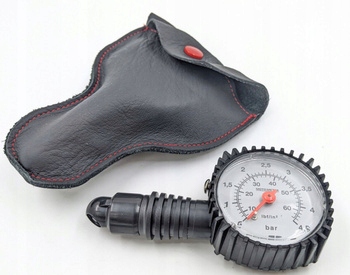 Tlakomer na pneumatiky Porsche