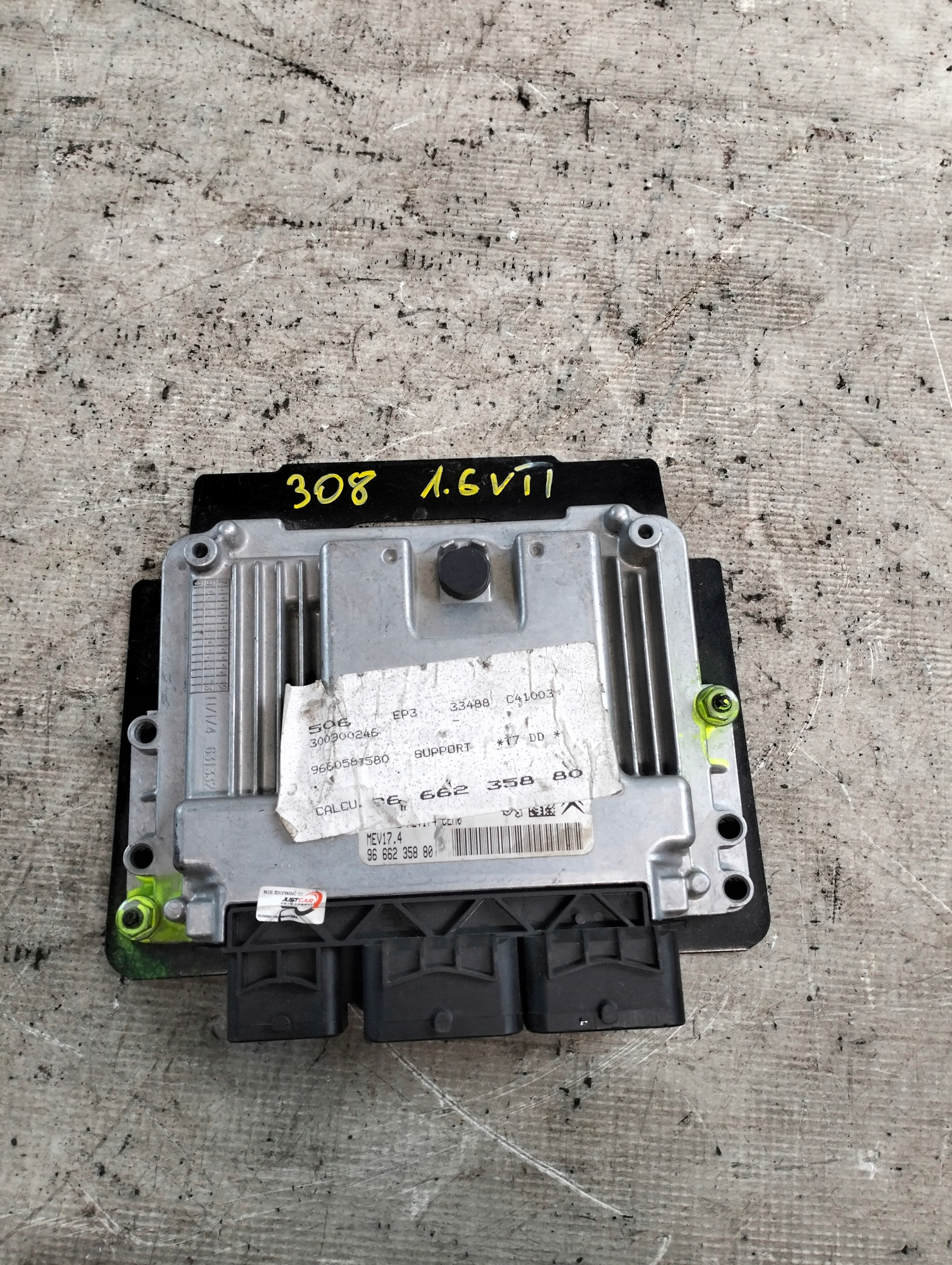 control unit computer of the engine PEUGEOT 308 1.6VTI 2009r OE 9666235880