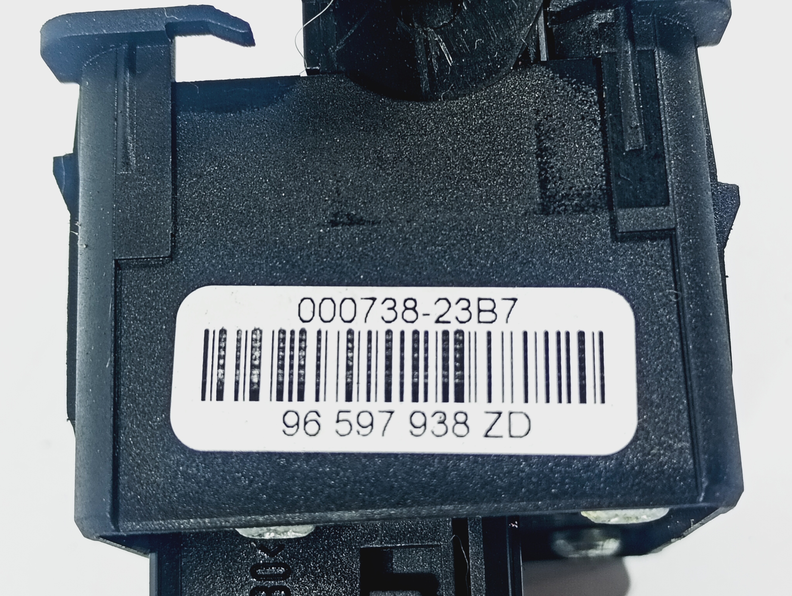 button switch electric brake Citroen C4 PICASSO 1 06-13 OE 96597938ZD
