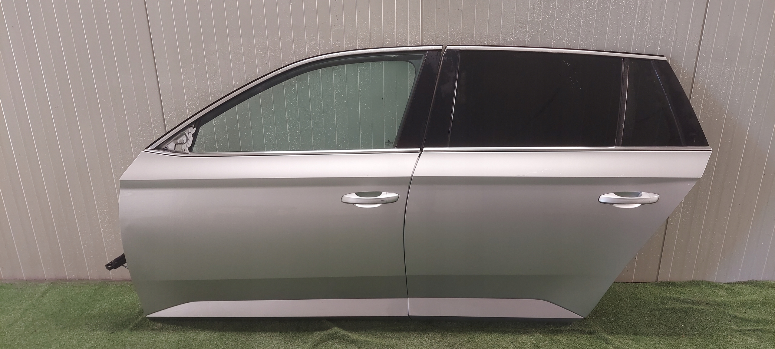 door left front SKODA SUPERB III LAK:LA7W 8E8E 9156