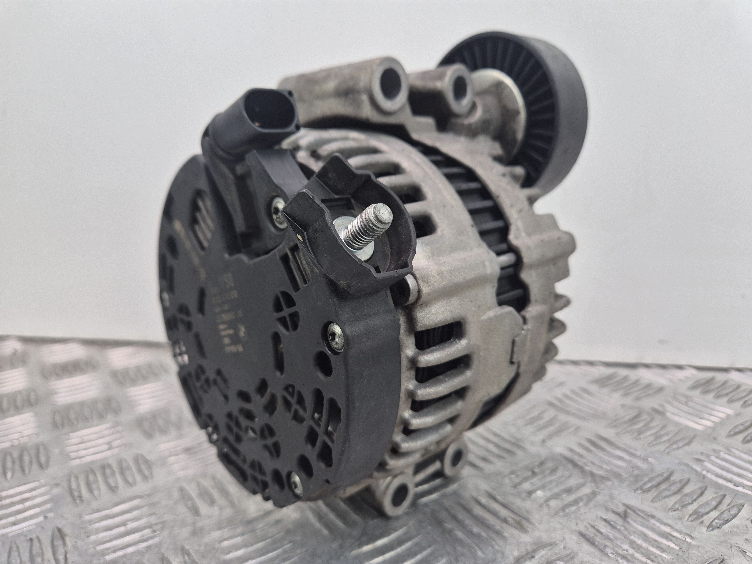 BMW 5 E60 E61 525i 2.5 alternatore 7550967 N52B25AE