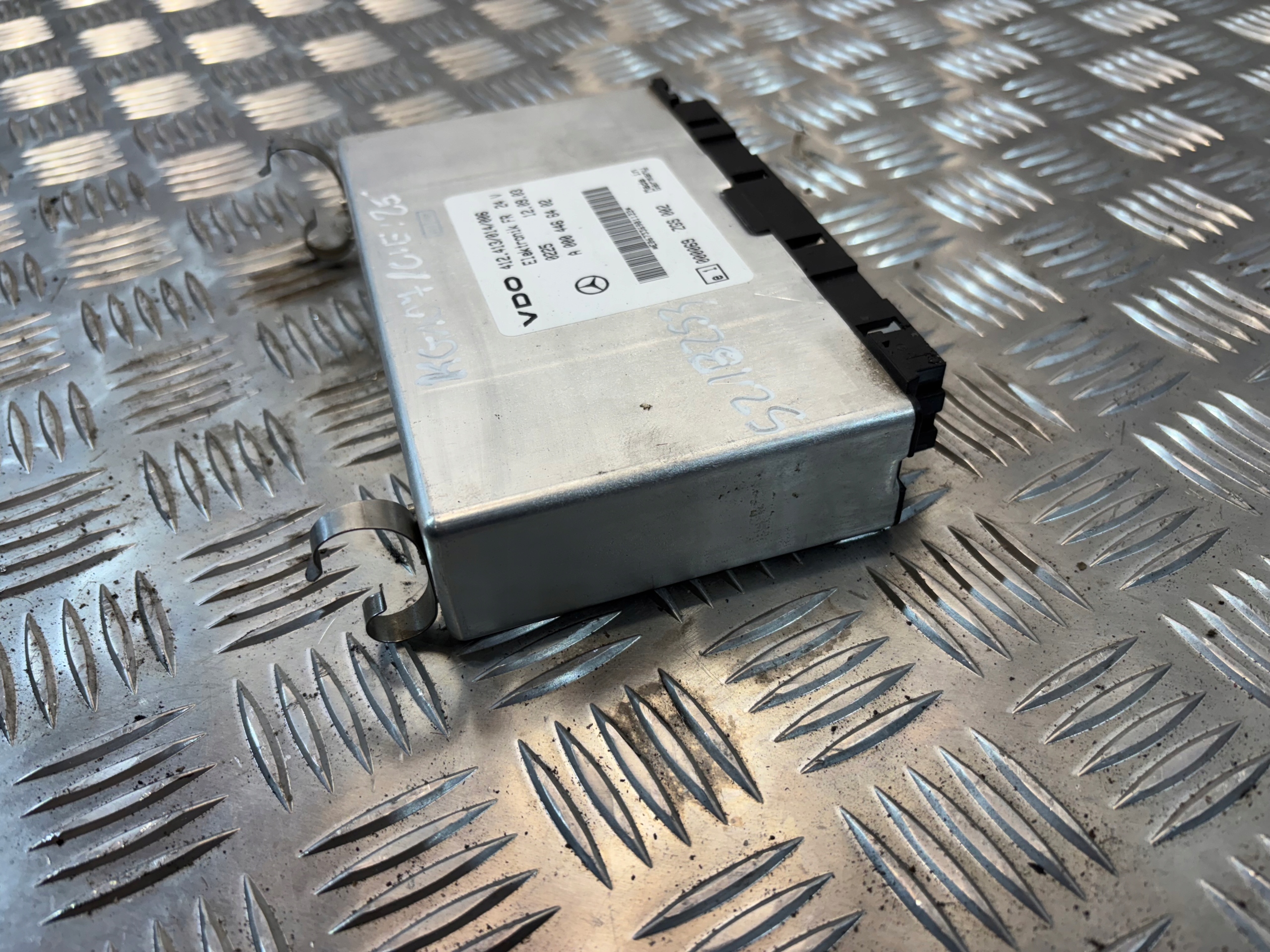 Bedienteil FR Mercedes Benz A0004466402