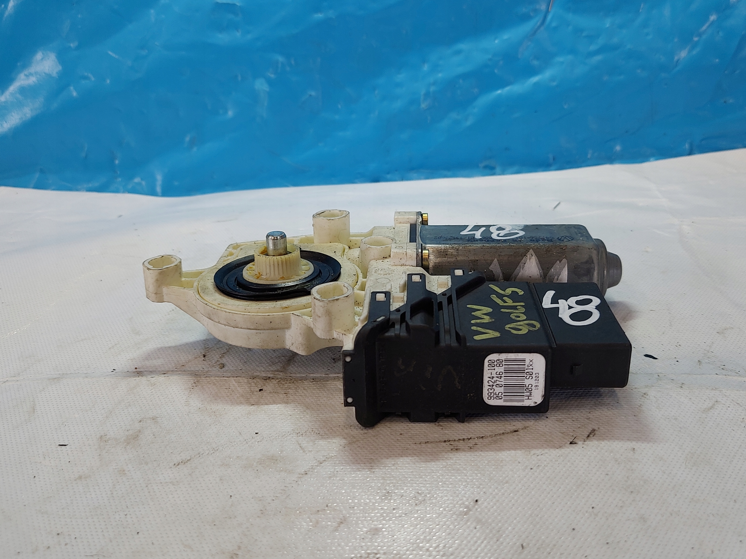 engine lifting windows GOLF V 993424100 left rear part