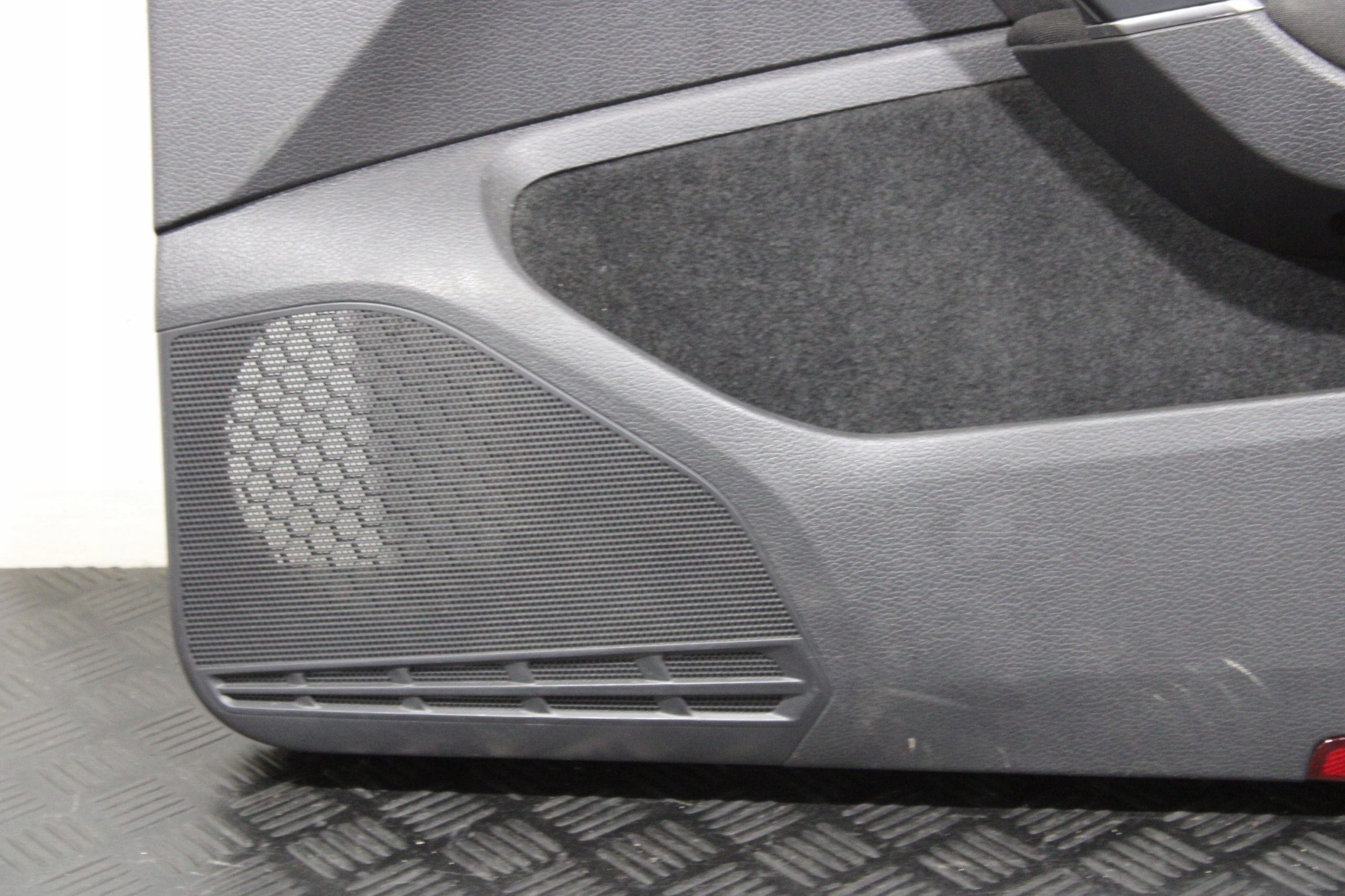 upholstery side door right front VW GOLF VII 7 5G 5G0