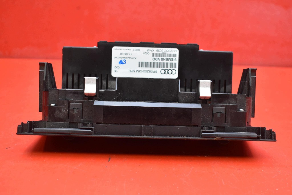 control panel air conditioning devices KLIMY 8P0820043M AUDI A3 8P LIFT 04-08