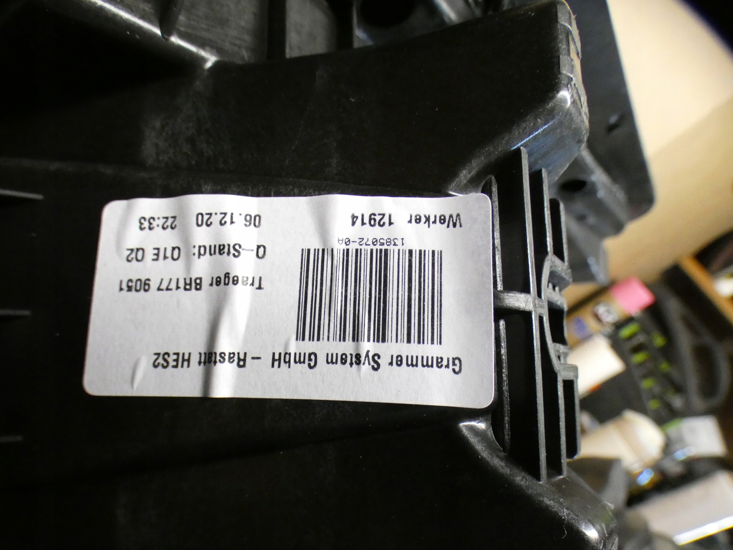 mitteltunnel mitte armlehne MERCEDES A klasse W177 18- HB