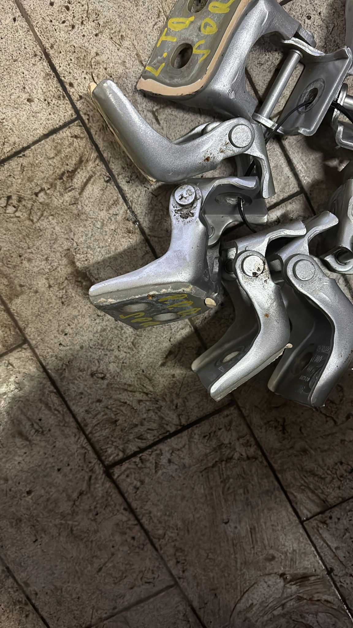hinge door front rear part GORA DOL DACIA SPRING