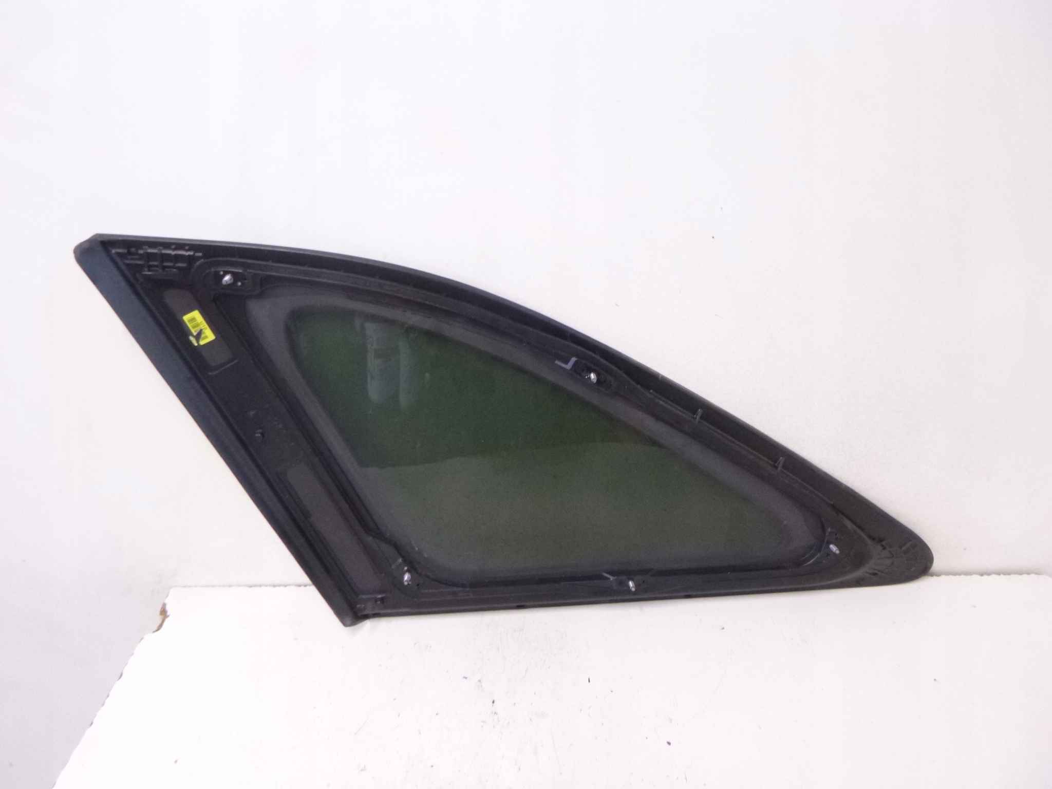 window side bodywork right trojkat Kia Sorento III 14-20r.