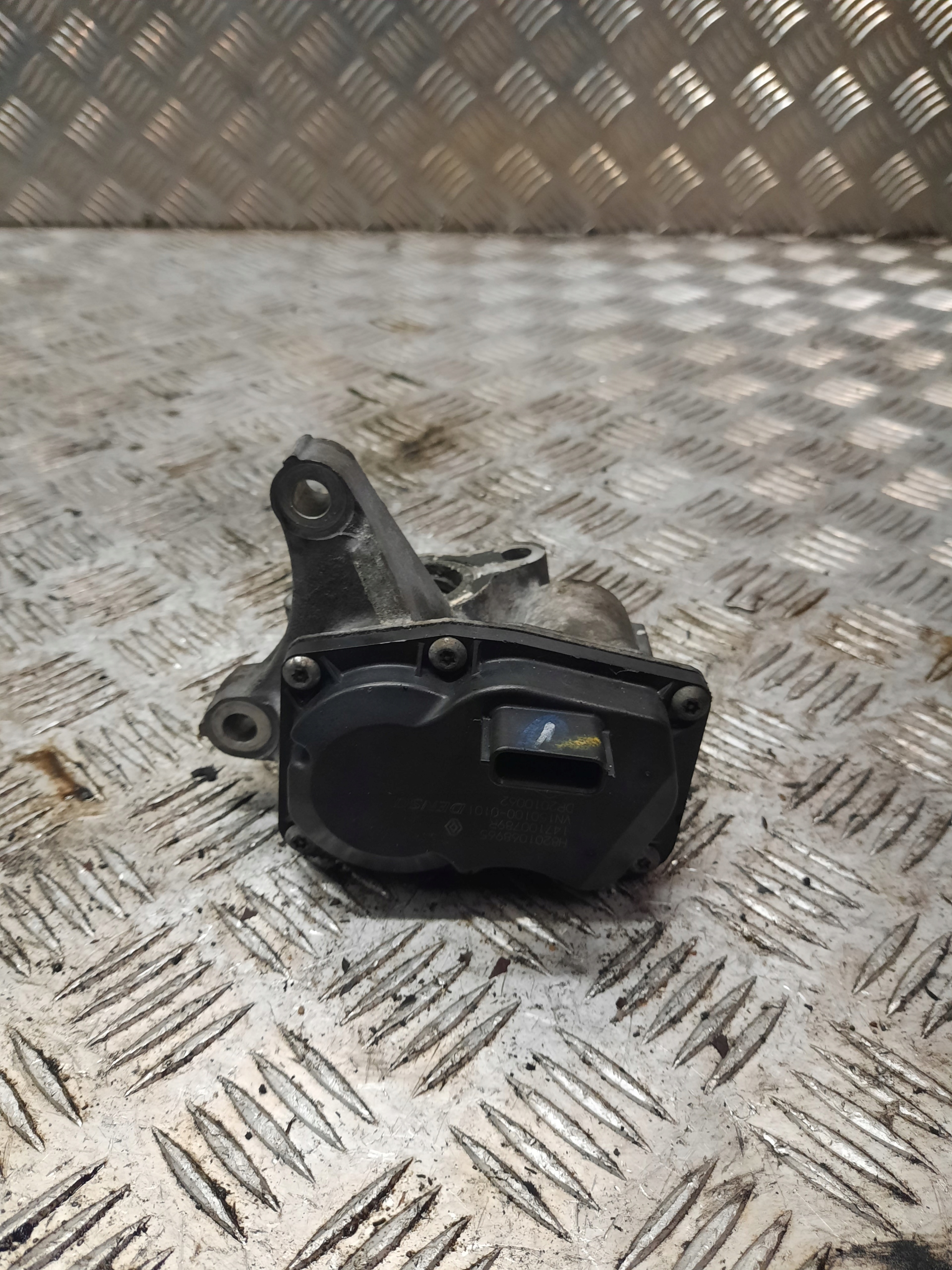 renault oe H8201068965 ДРОССЕЛЬНАЯ ЗАСЛОНКА