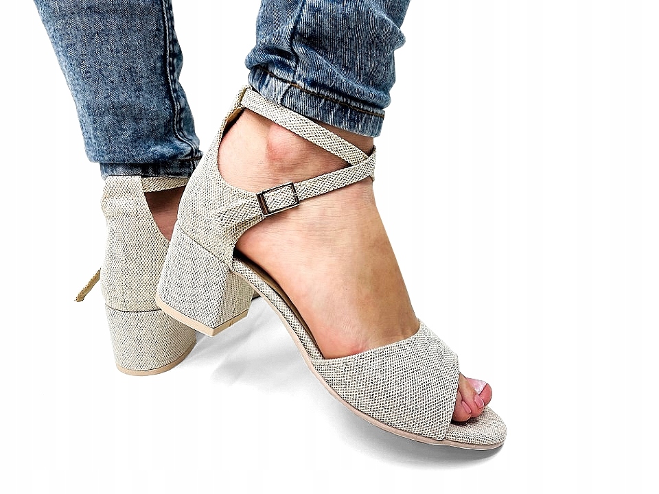 ZŁOTE BROKATOWE SANDAŁY NA NISKIM SŁUPKU 37