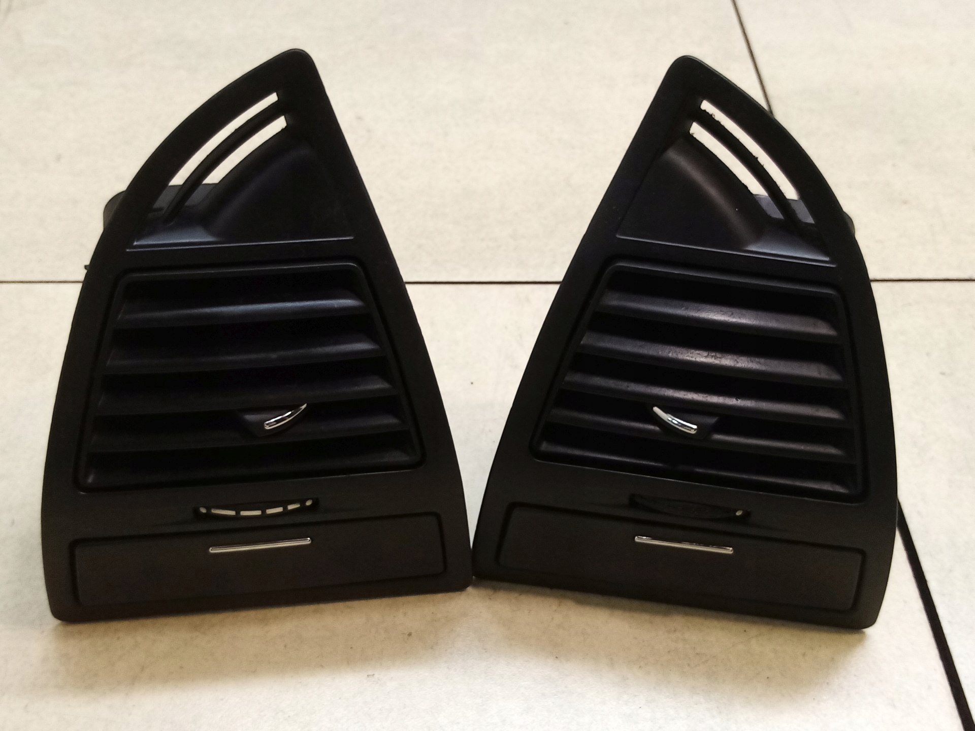 grid air conditioning devices right left CITROEN C4 and 1.6 HDI