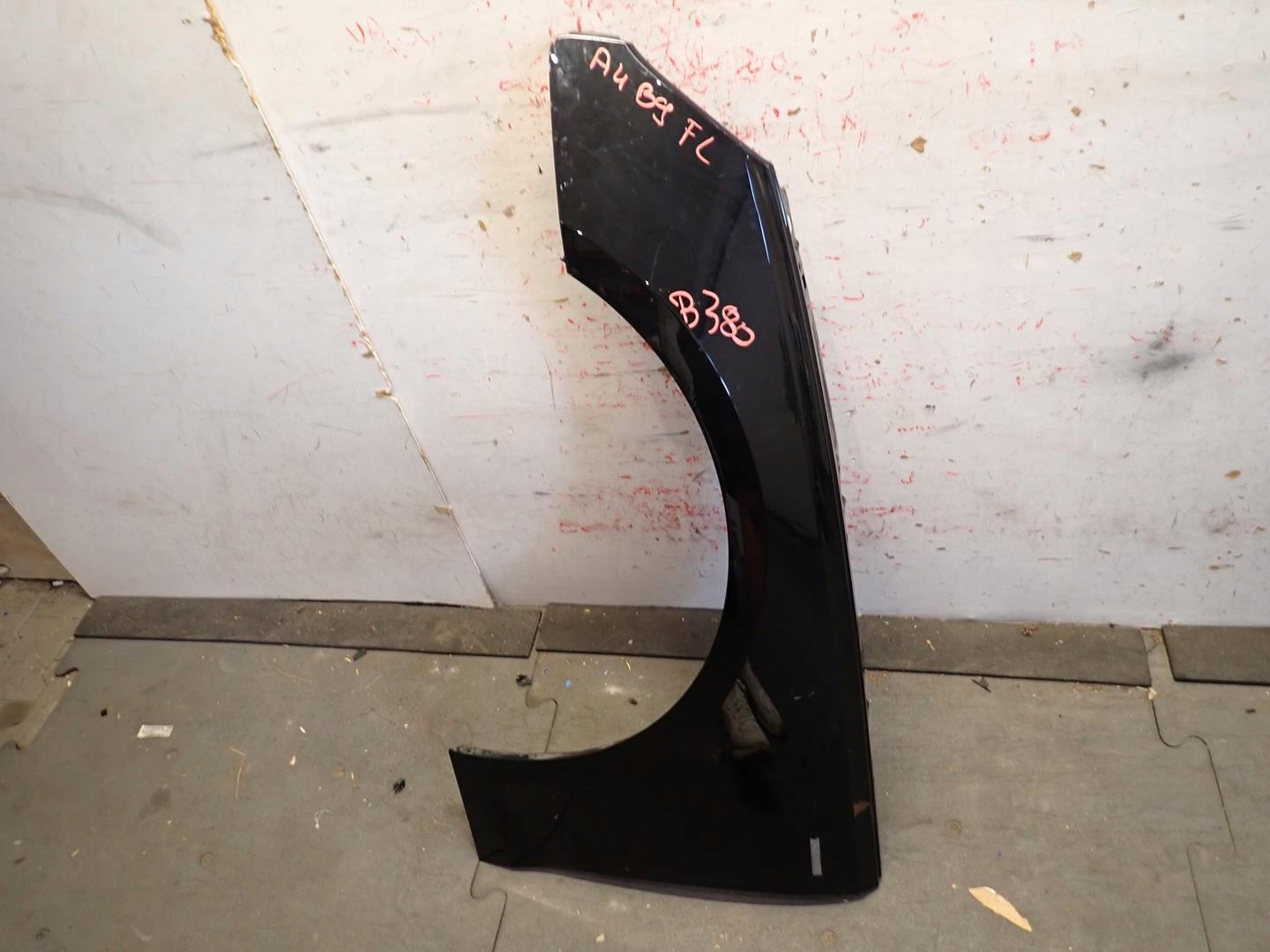 fender front front left AUDI A4 B9 2015-2019 8W
