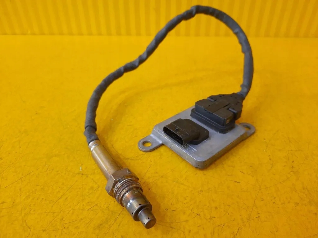 Mercedes W447 W253 лямбда-зонд A0009051412