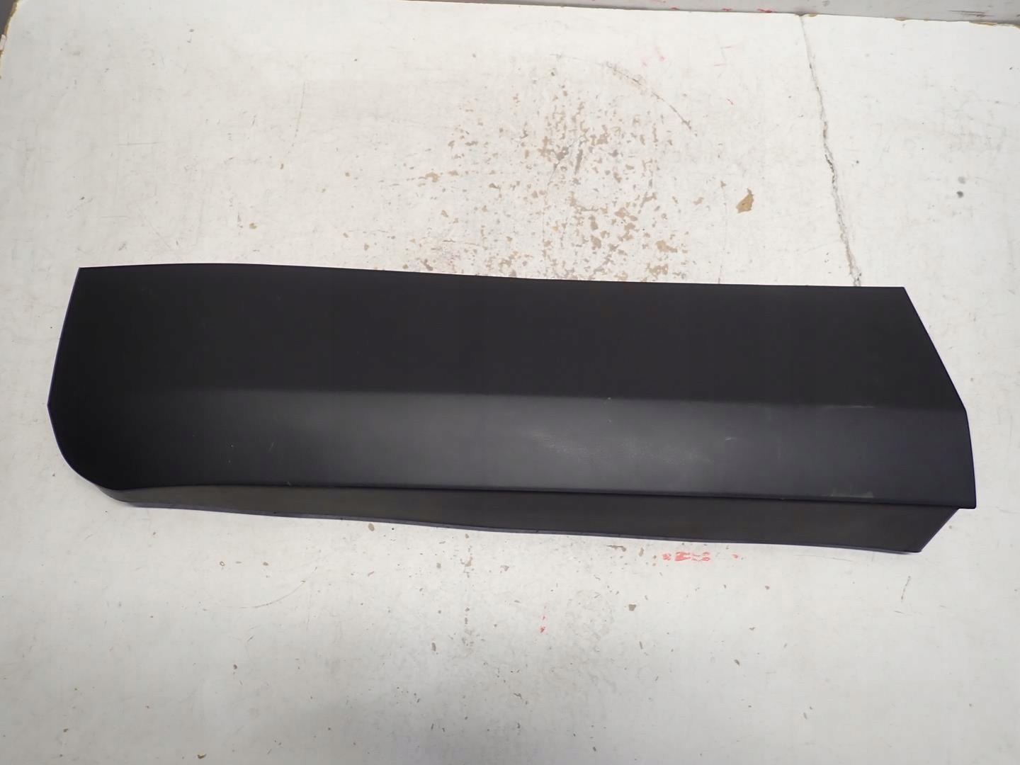 moulding door left rear part MAXUS DELIVER 9 2019- c00036798