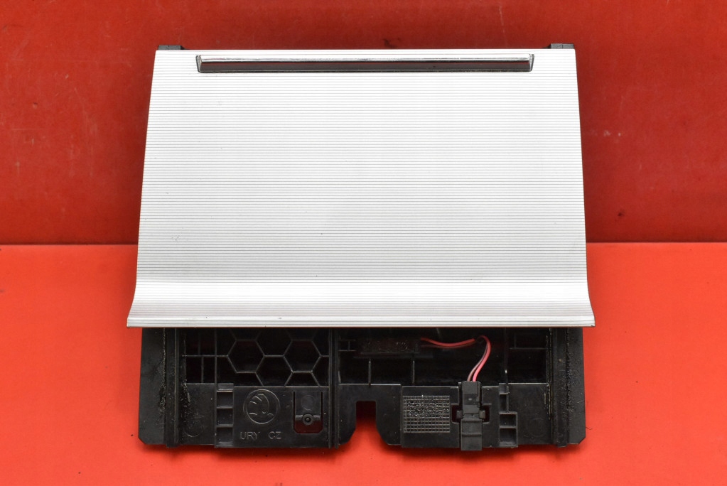 Handschuhfach mitte 5E1863077 SKODA OCTAVIA 3 III 13-17