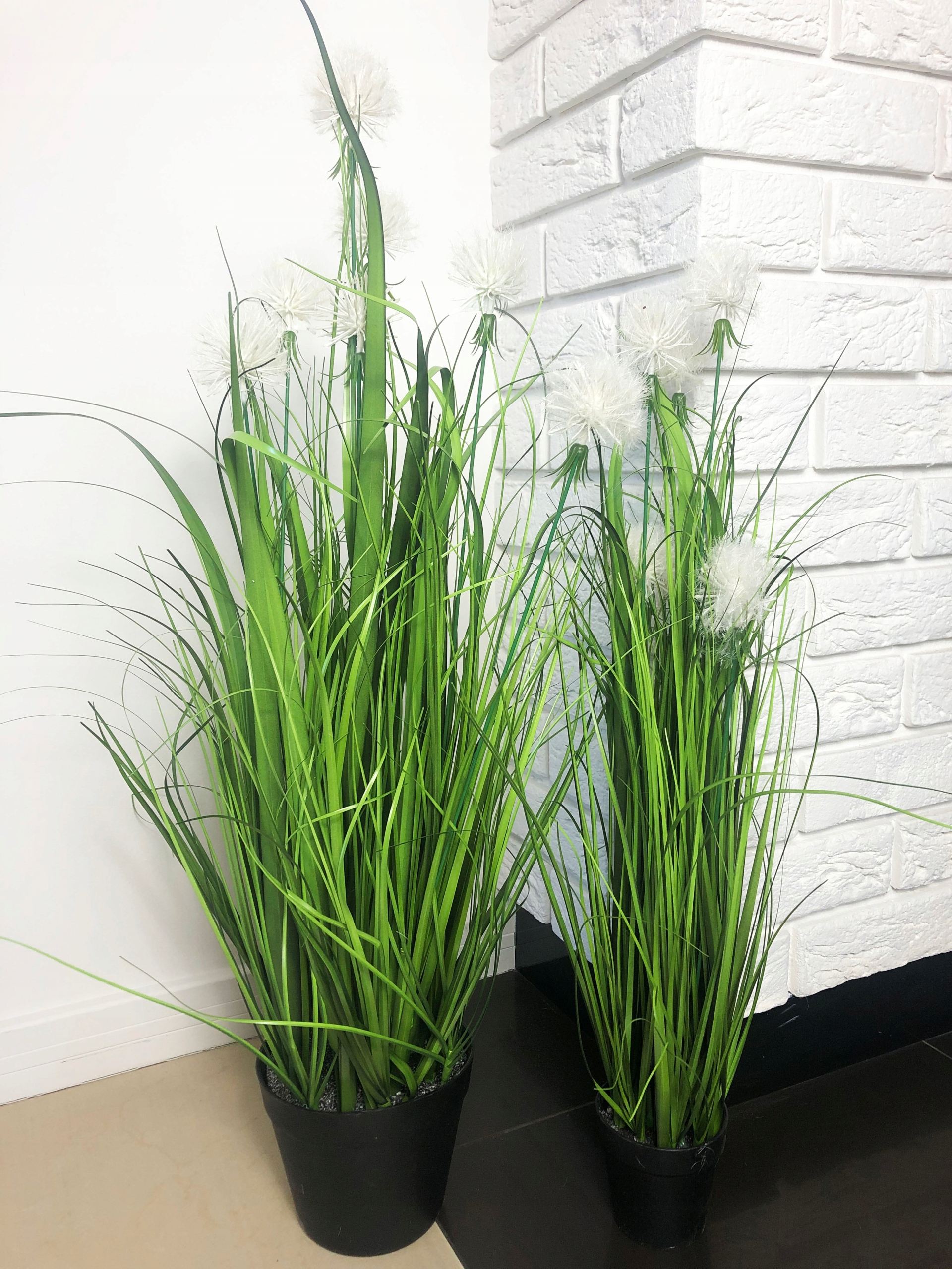 TRAWA SZTUCZNA ROŚLINA W DONICZCE FEJKA DMUCHAWCE Wysokość maksymalna 58 cm