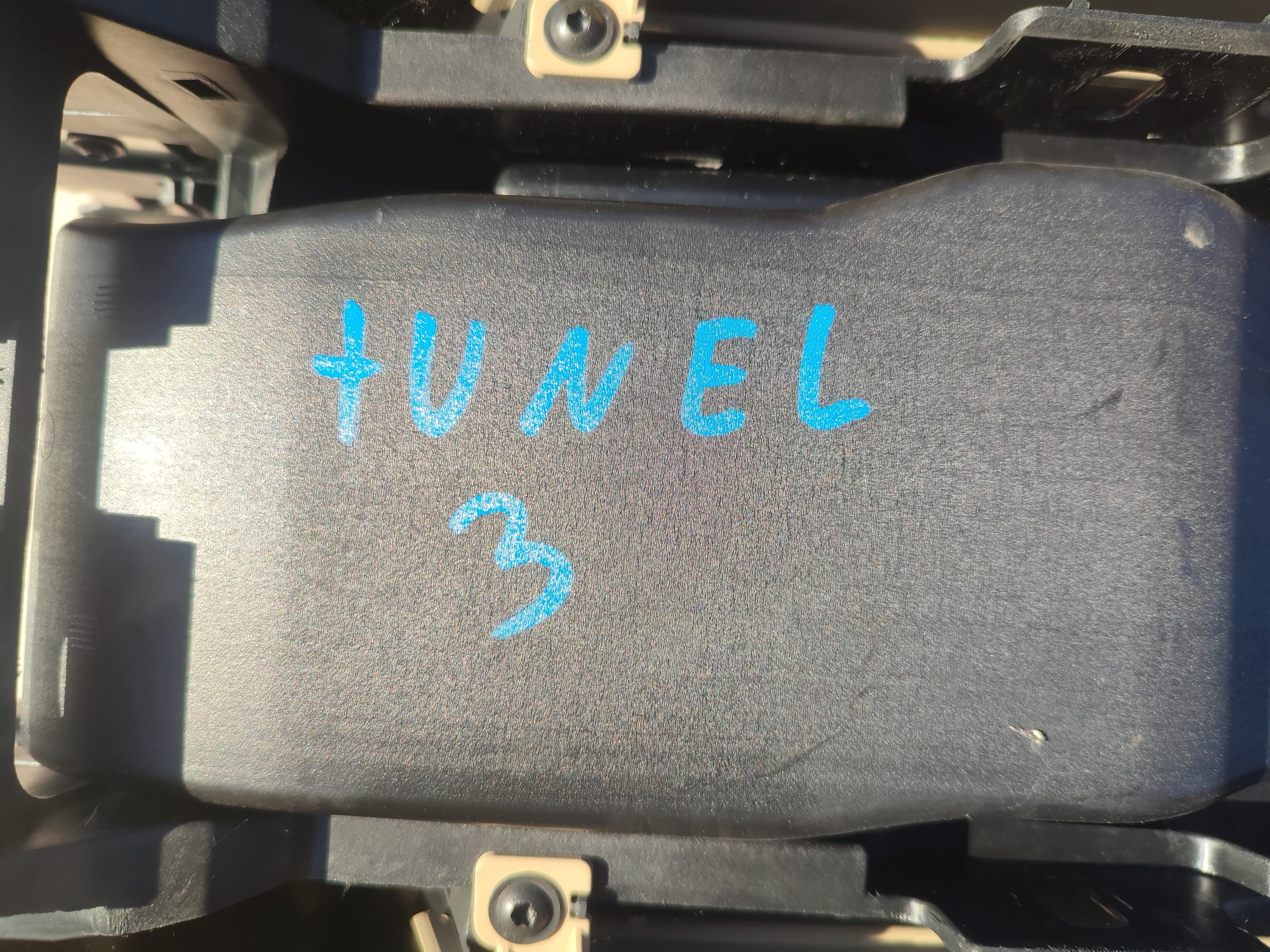 TUNEL central armrest VW PASSAT B7 3AB863241E