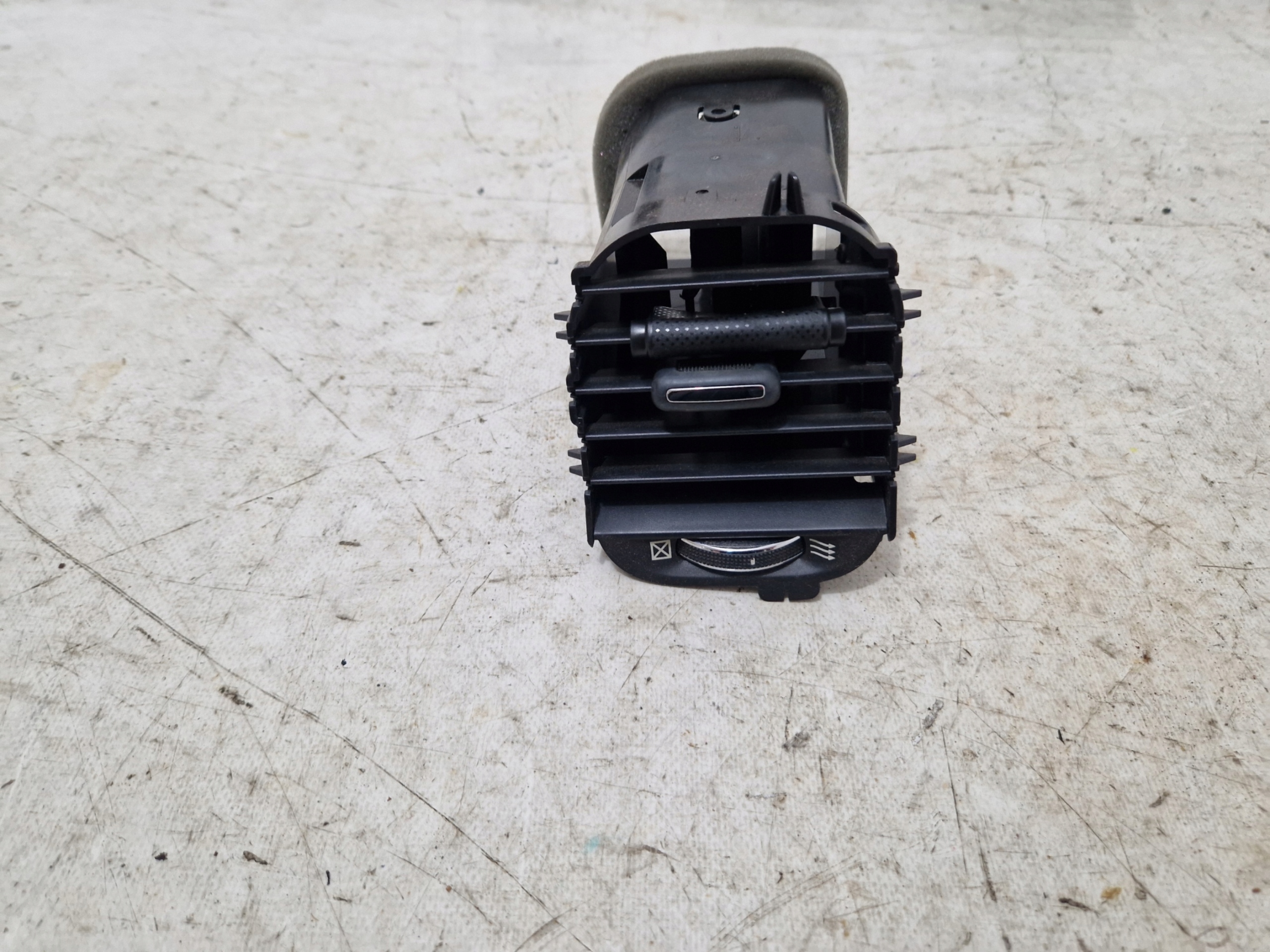 DODGE CHARGER 2019 - Bouche aération tableau bord Console du tableau de bord Bouches buses
