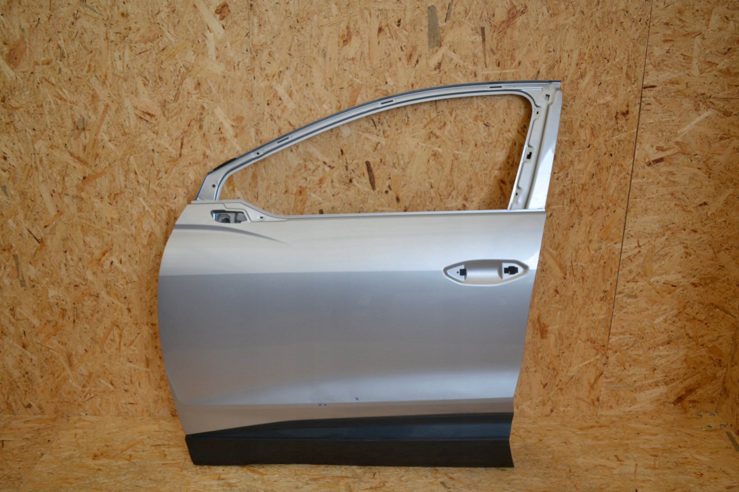 ДВЕРІ ЛІВИЙ ПЕРЕД AUDI Q4 Е-ТРОН9a