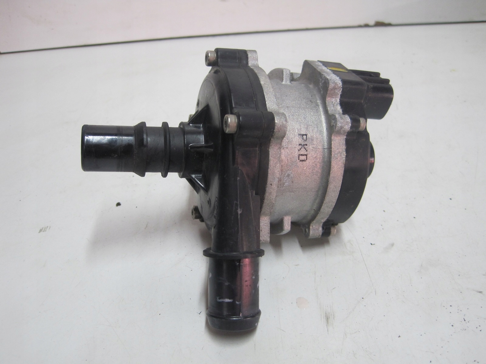 water pump HYUNDAI KONA 25100-03HZ1