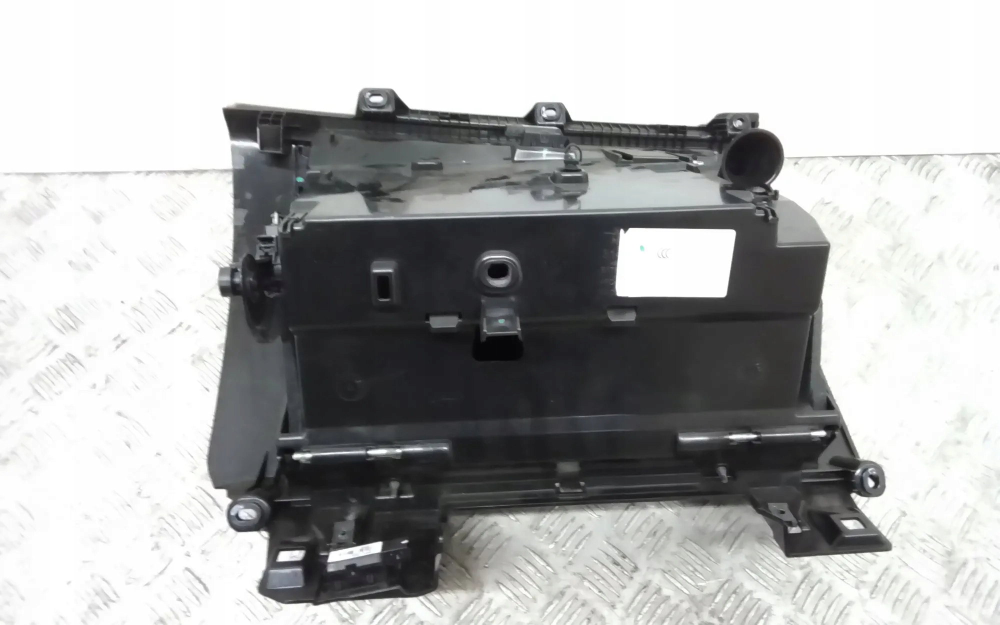 volvo V90 II бардачок пассажира европа 31417445