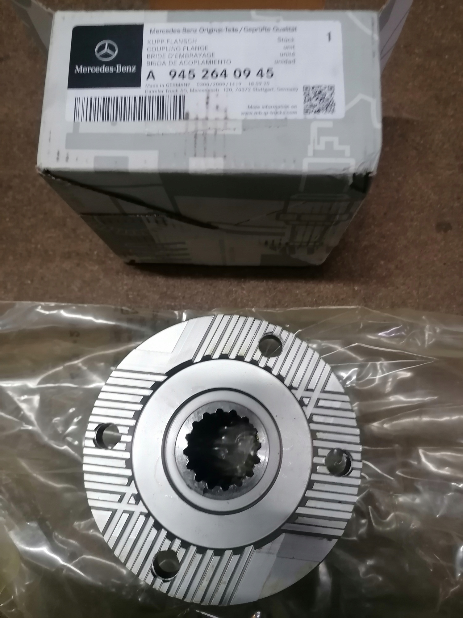 KOŁNIERZ SPRZĘGŁA MERCEDES-BENZ A945 264 09 45