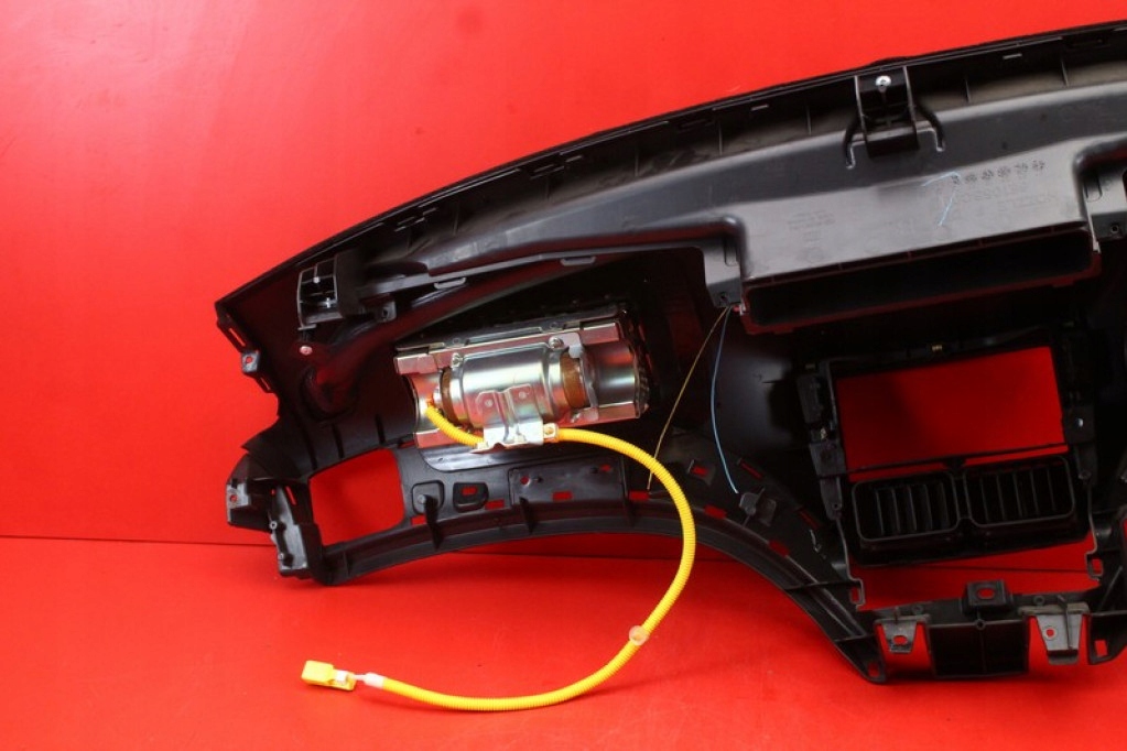 dashboard instrument panel console cockpit airbag EU SUBARU FORESTER 3 III 11-13