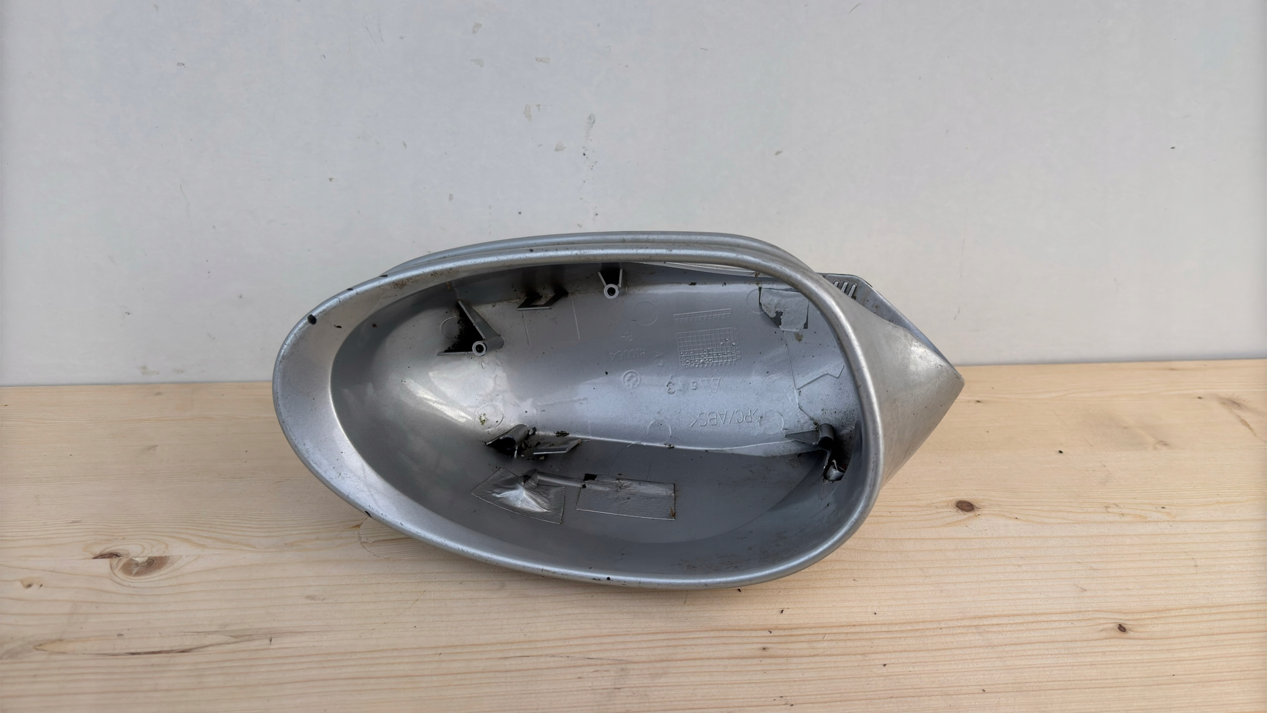 BMW Z4 E85 right cover mirrors 810064 K102/616